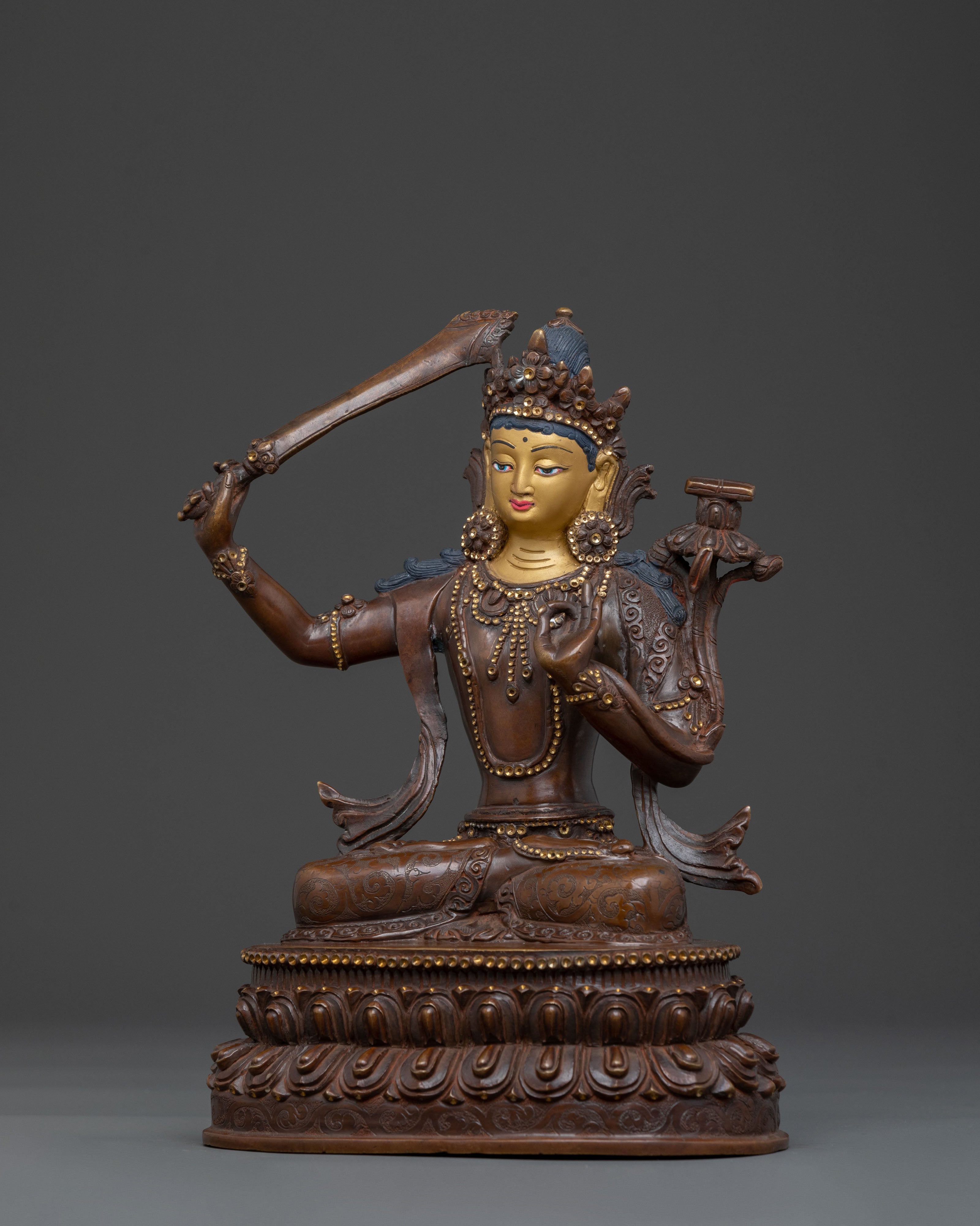 Wisdom Statue: Symbol of Knowledge & Enlightenment