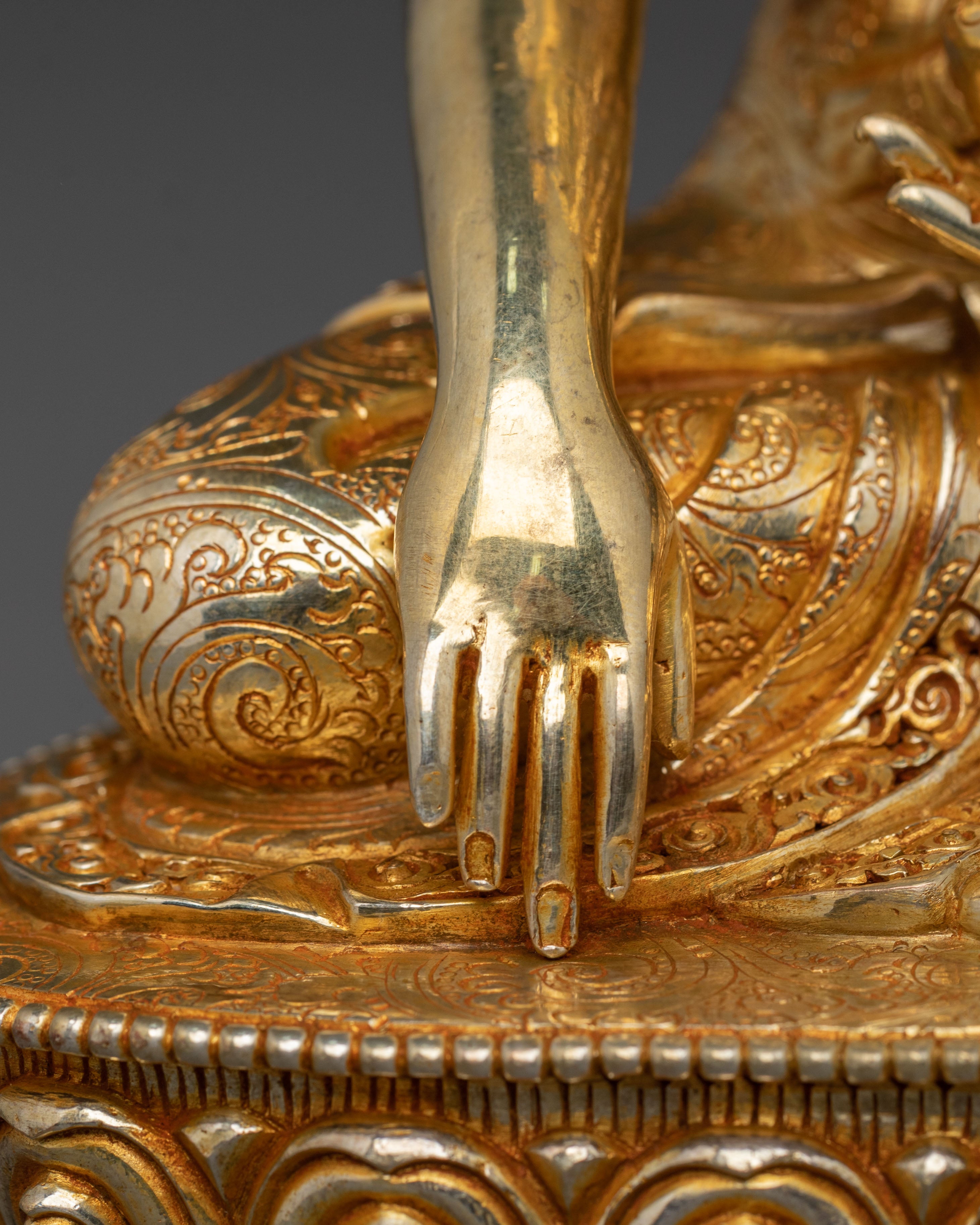 Shakyamuni Buddha Golden Statue | Enlightened Guide