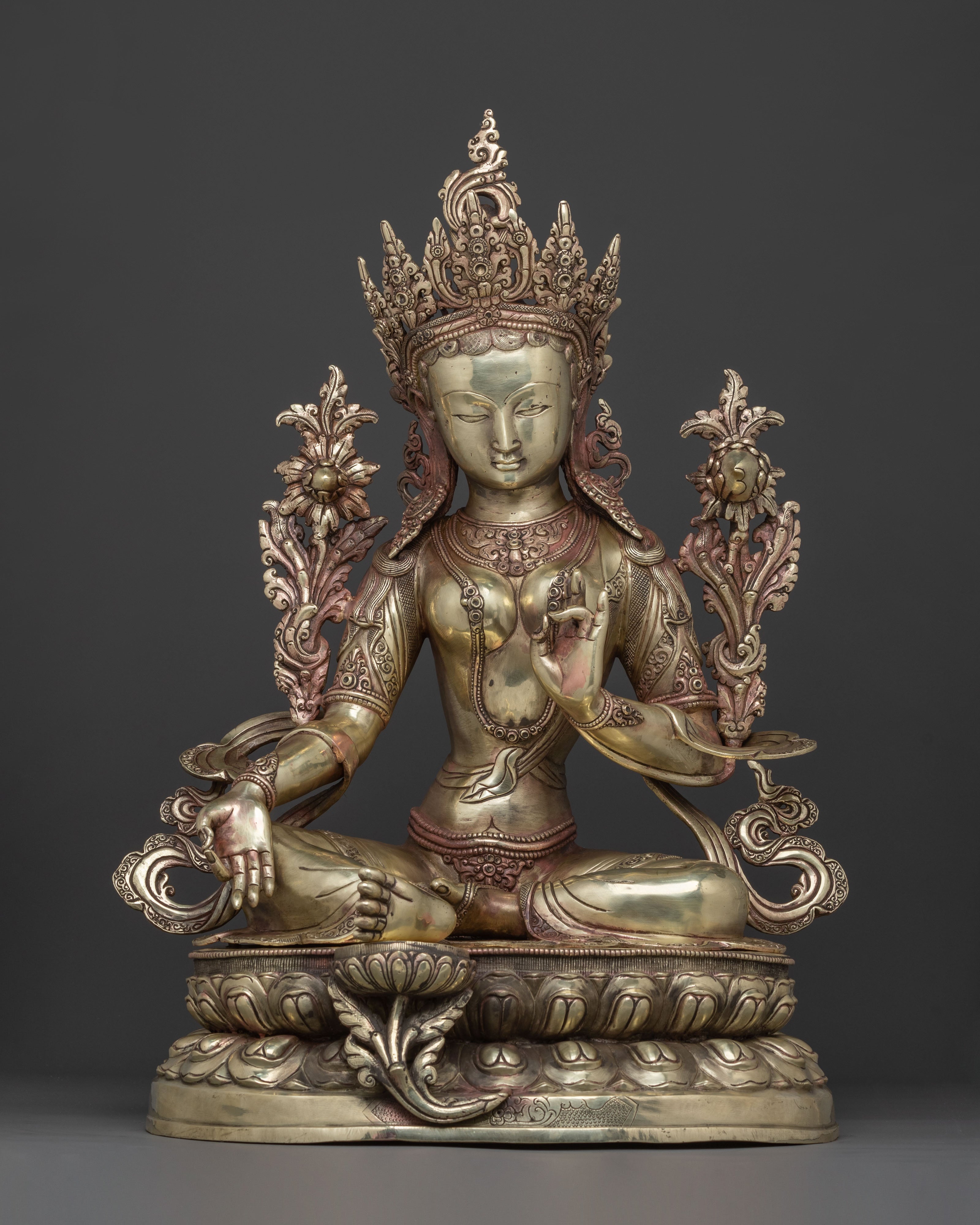Green Tara Swift Statue: Copper Embodiment of Compassion