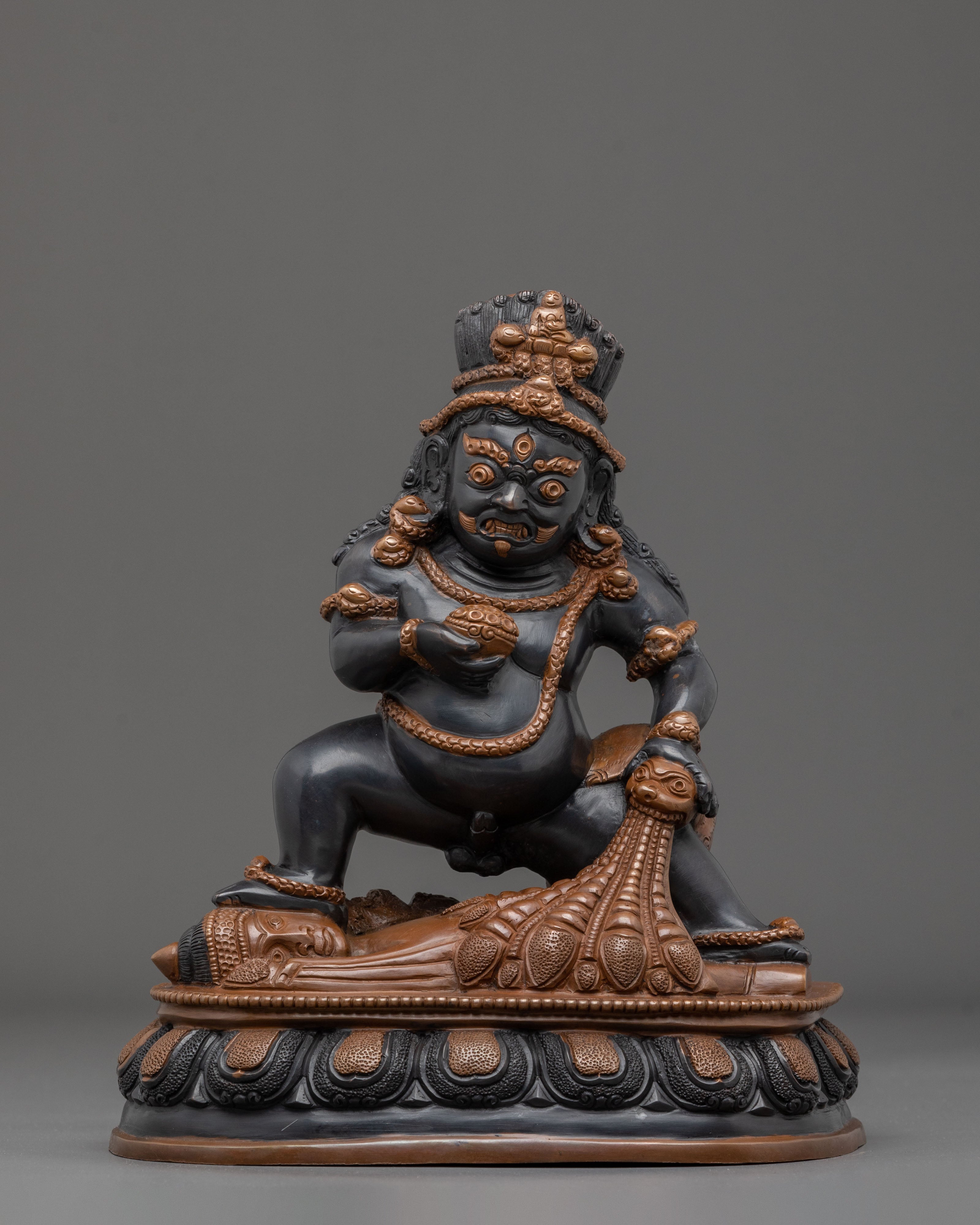Black Dzambhala Statue