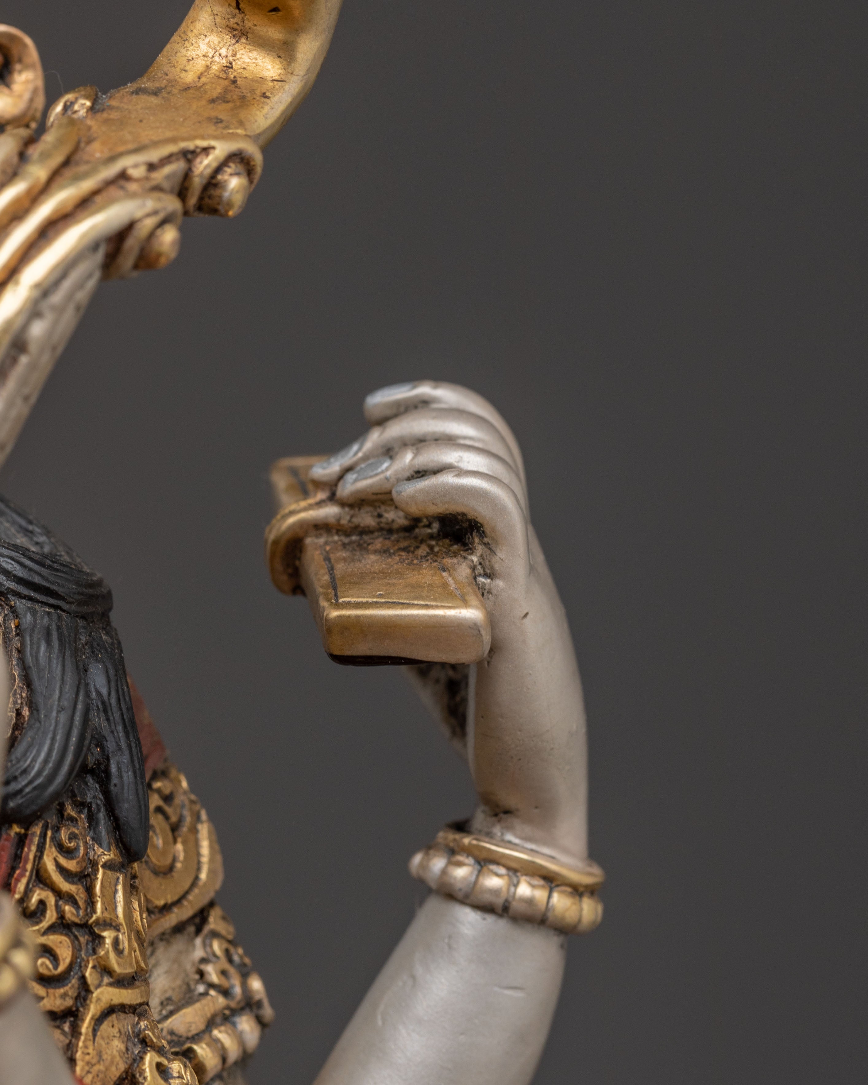 Goddess Saraswati Statue on Throne | Knowledge Icon