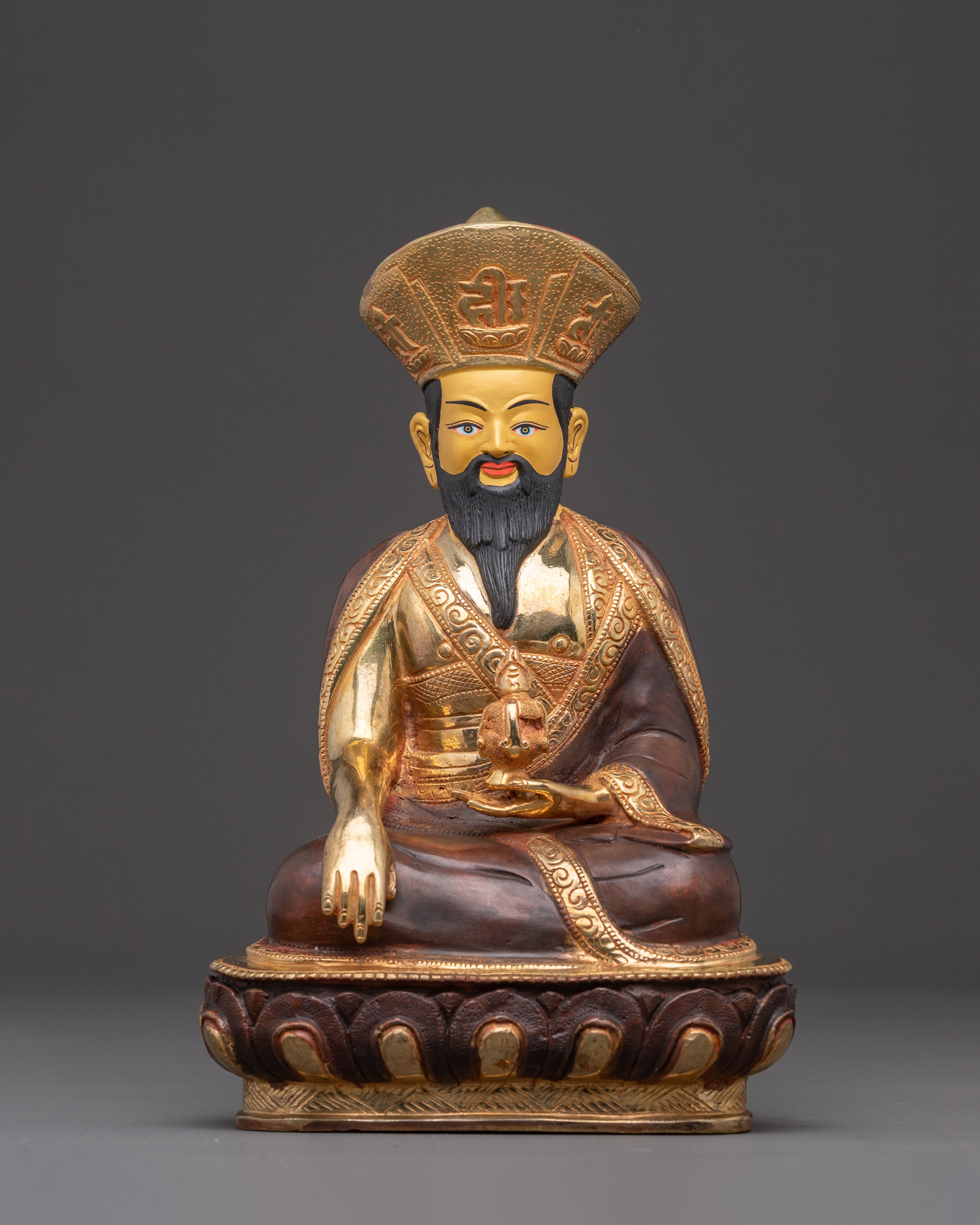 Guru Shapdum Statue: Revered Buddhist Master