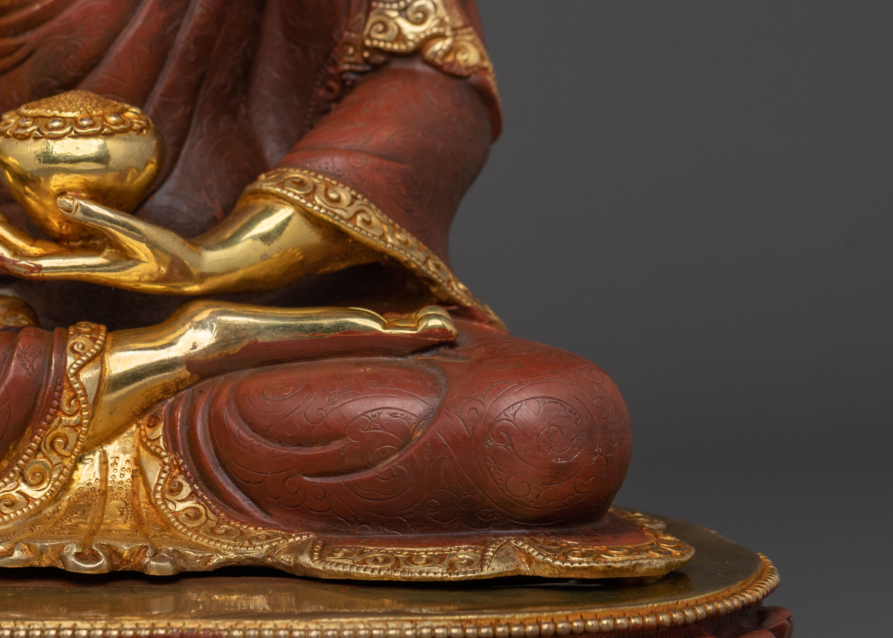 buddha of enlightenment shakyamuni sculpture