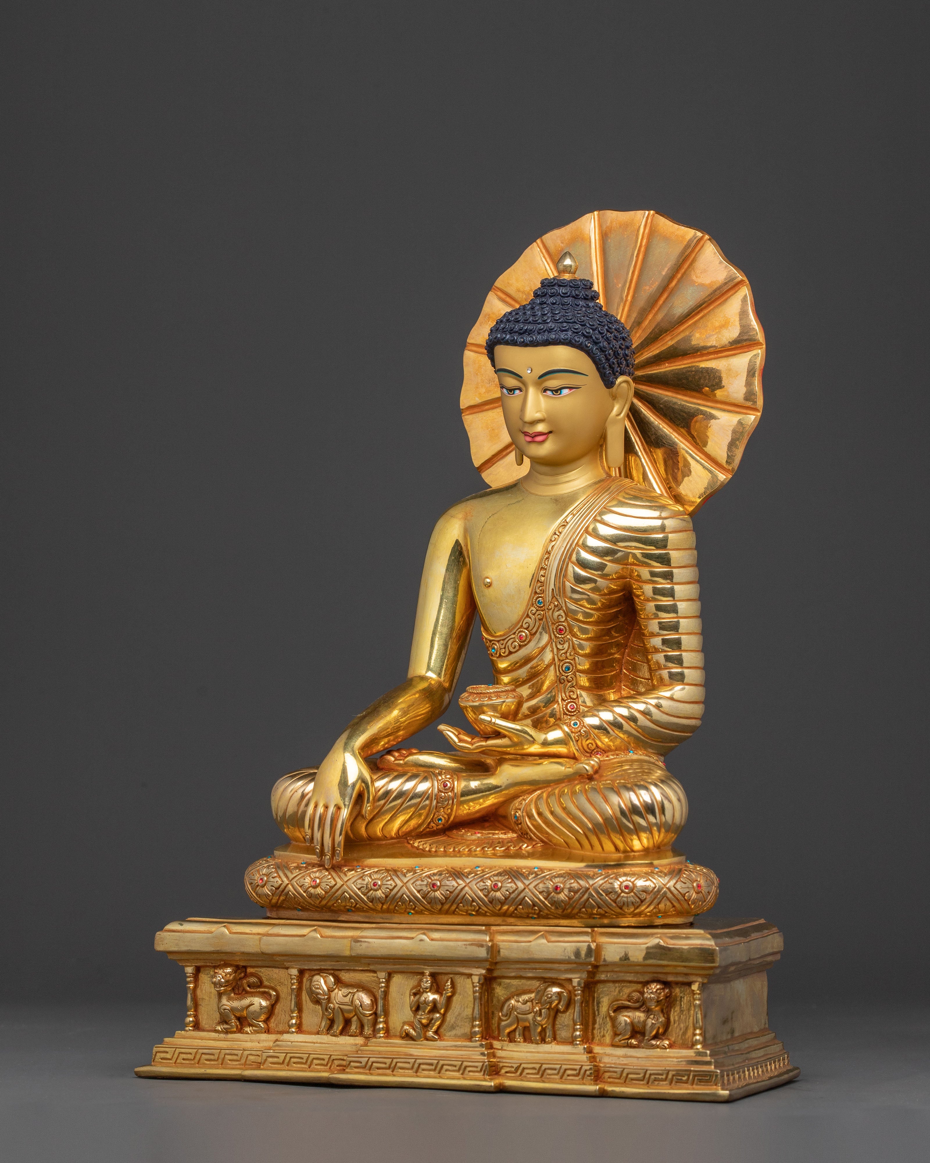 Gold-Gilded Shakyamuni Buddha Sacred Statue | A Radiant Icon