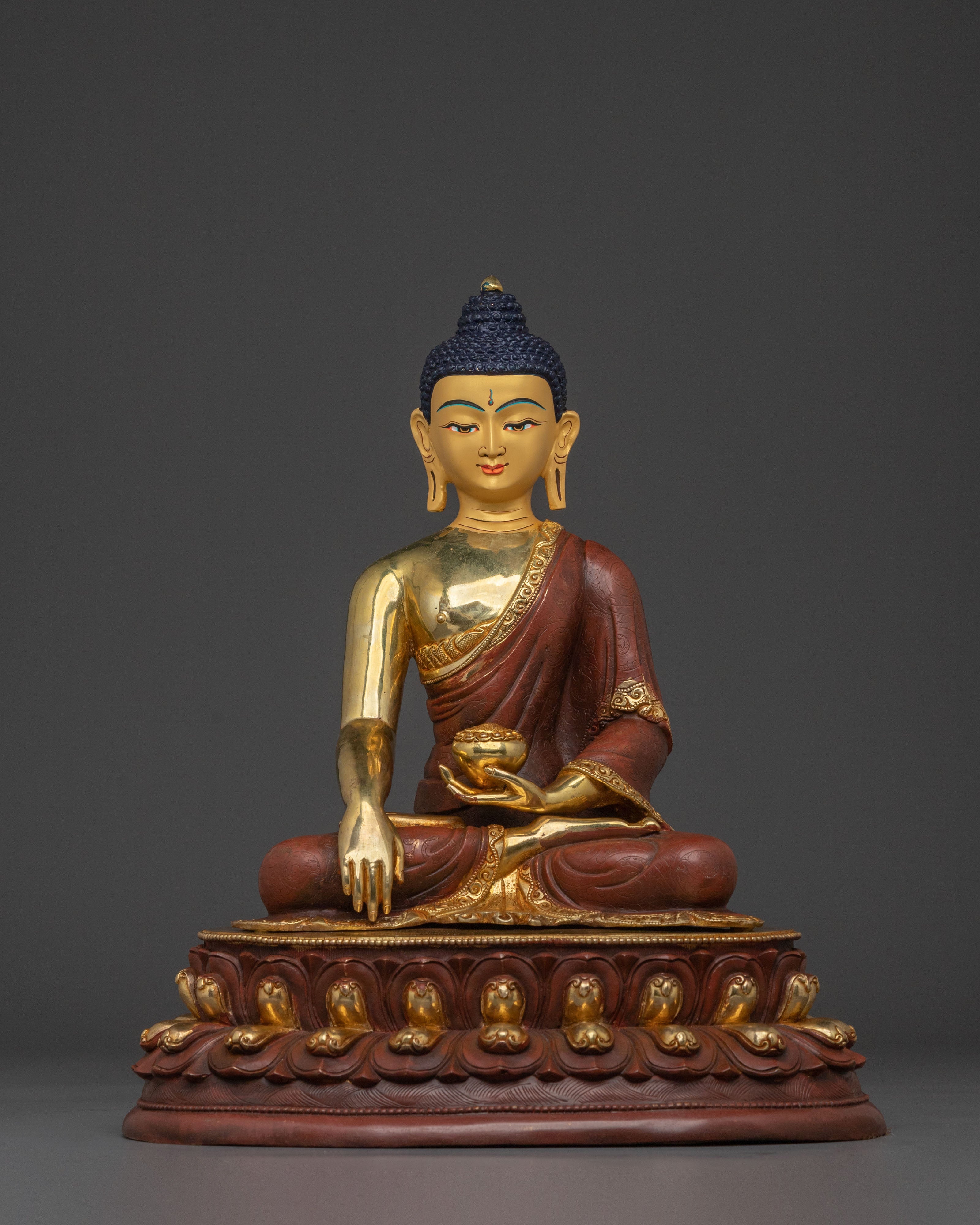 buddha of enlightenment shakyamuni sculpture
