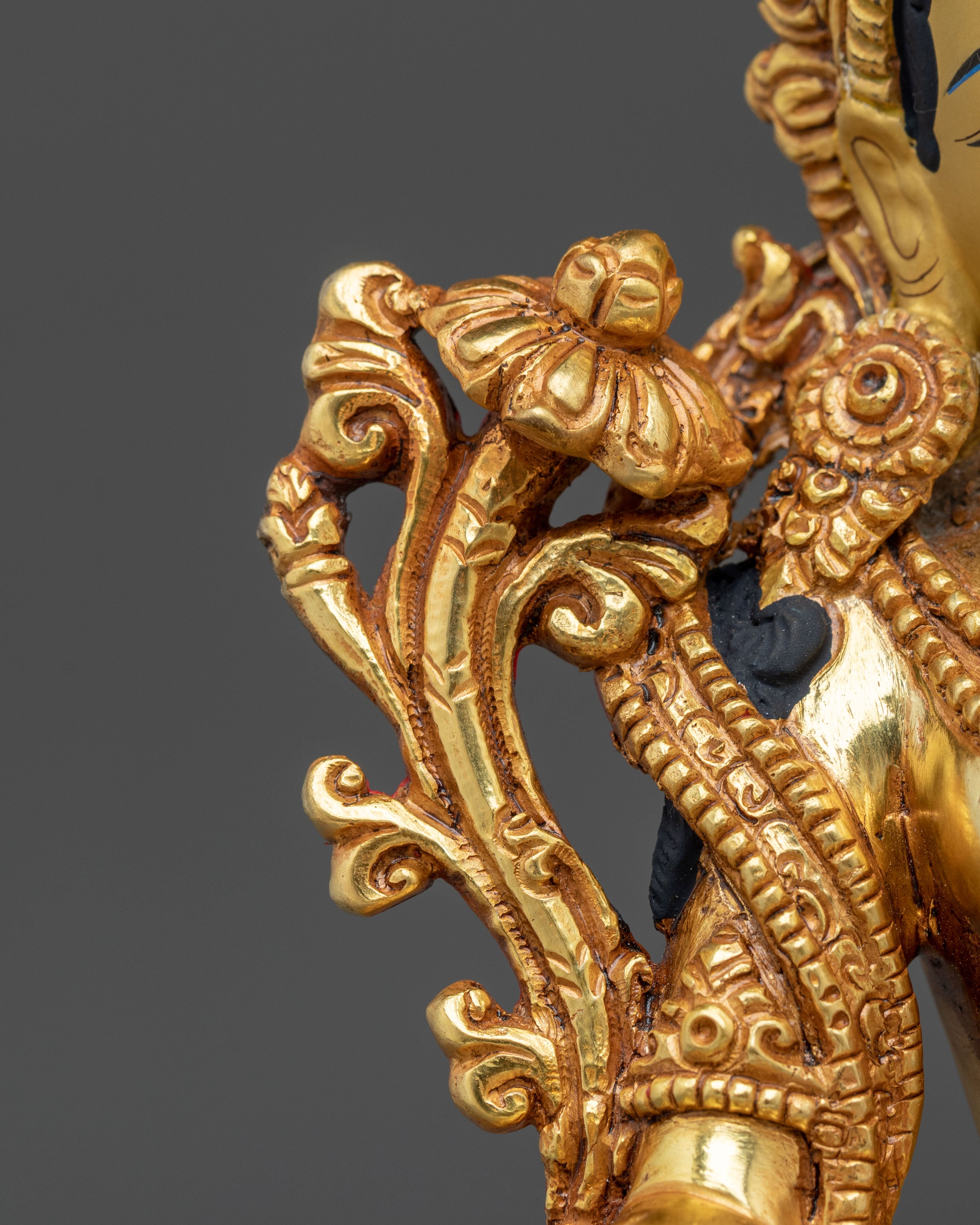 Green Tara Statue: Divine Savior of Compassion