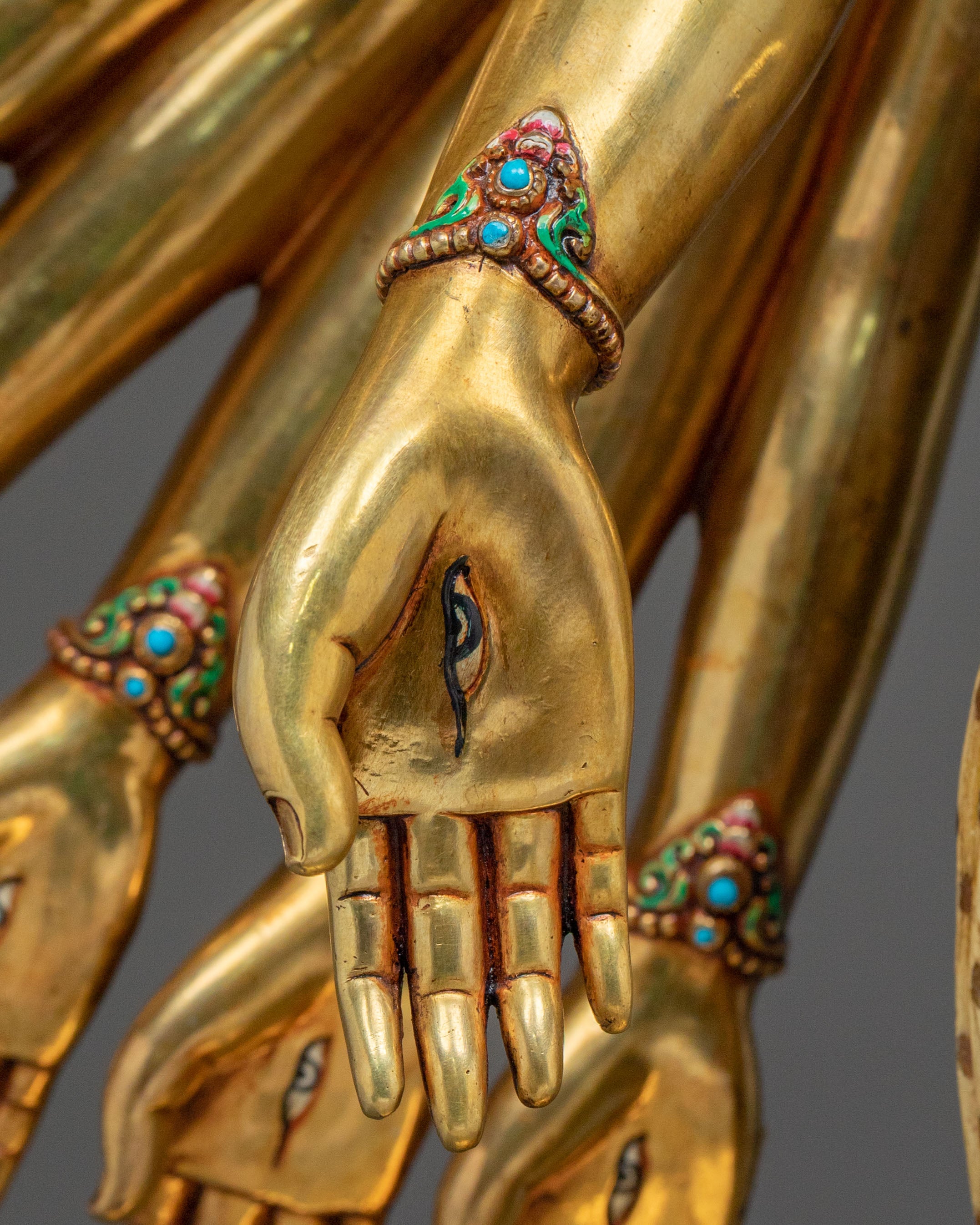 1000 Armed Chenrezig Statue: Radiant 24K Gold Gilded