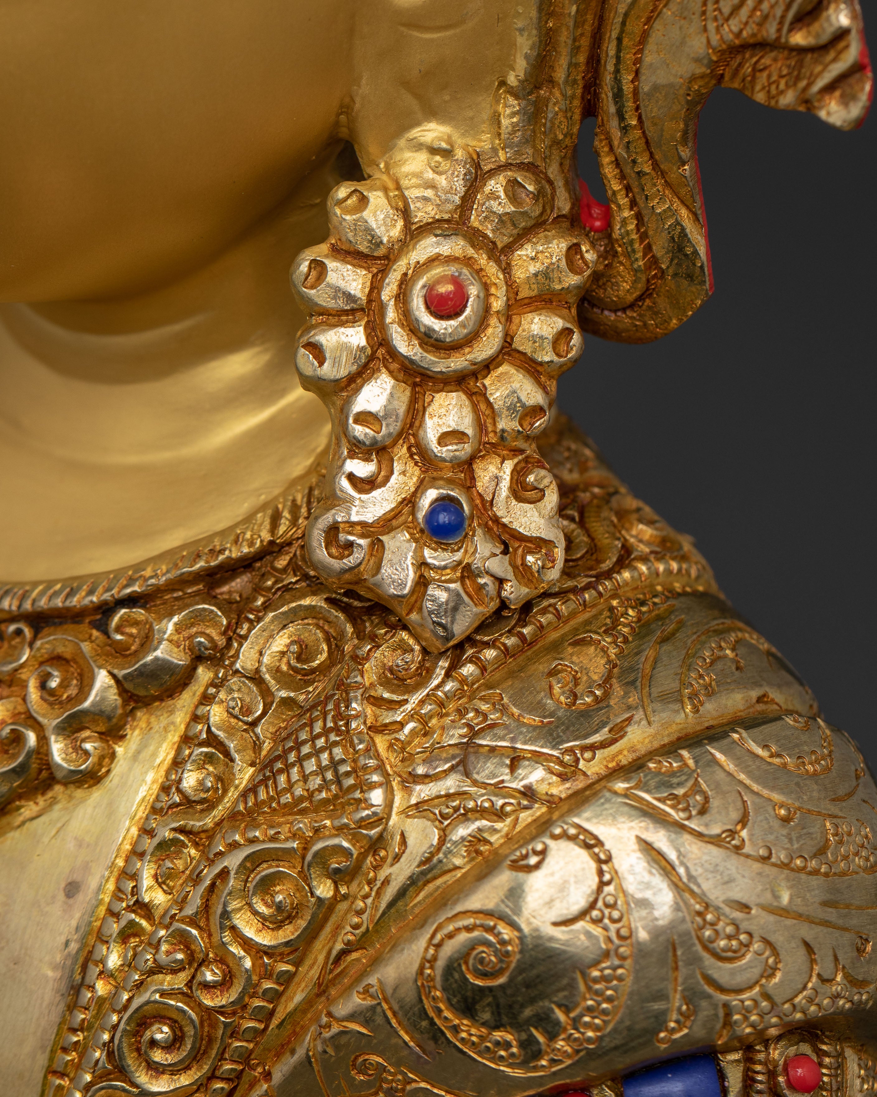 Crown Shakyamuni Buddha Spiritual Statue | 24K Gold Gilded