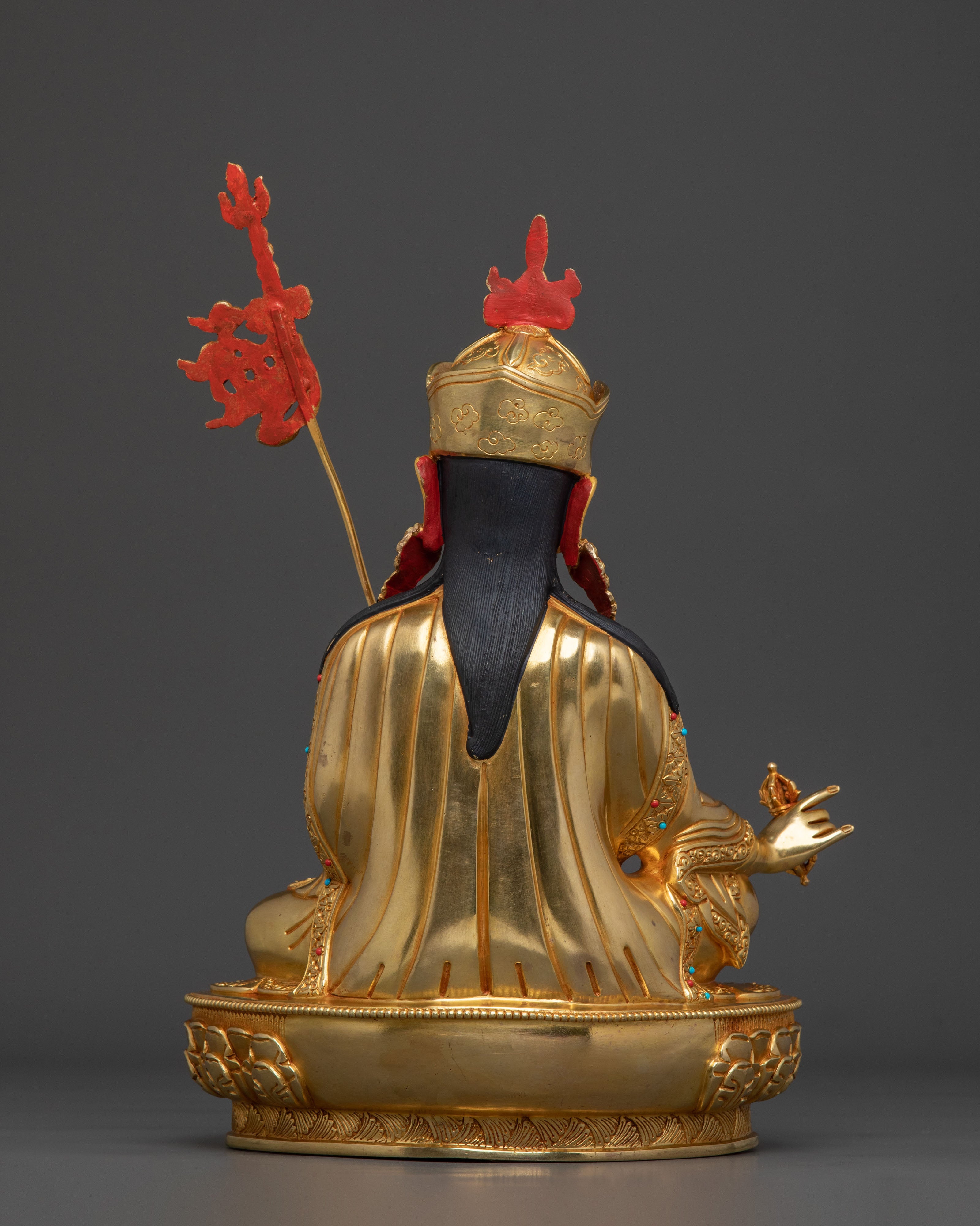Guru Rinpoche Sculpture | Tantric Master of Tibetan Buddhism