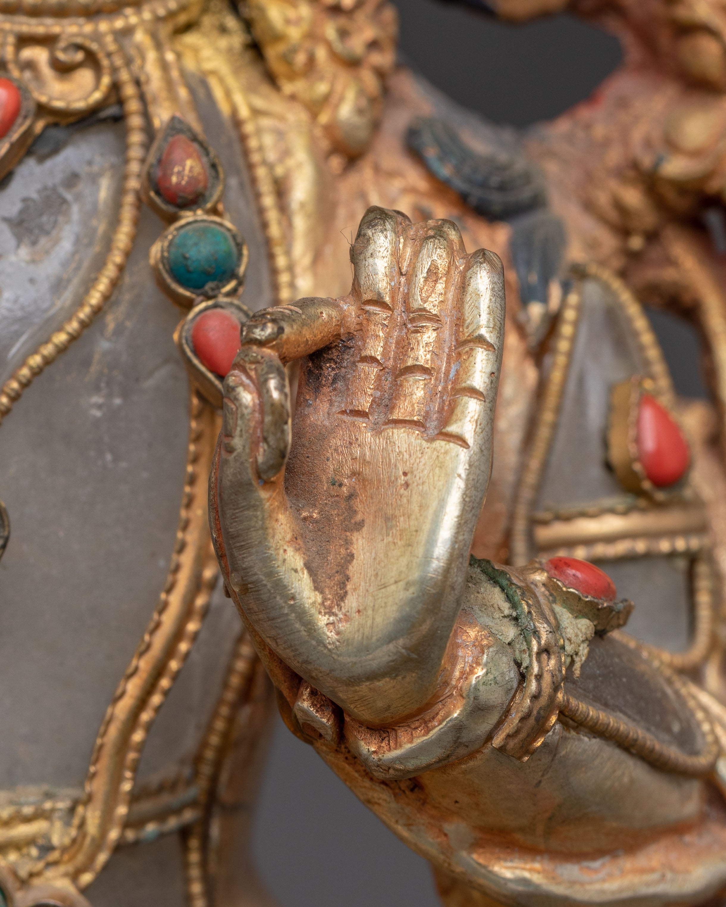 Manjushri Statue: Embodiment of Transcendent Wisdom