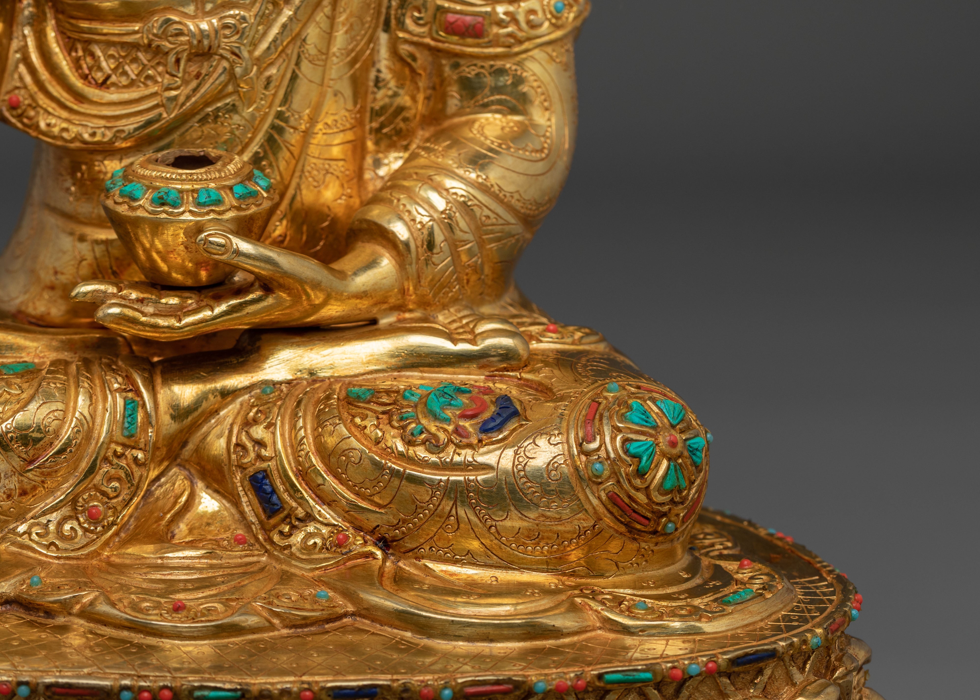 Shakyamuni Buddha Statue: Founder of Dharma