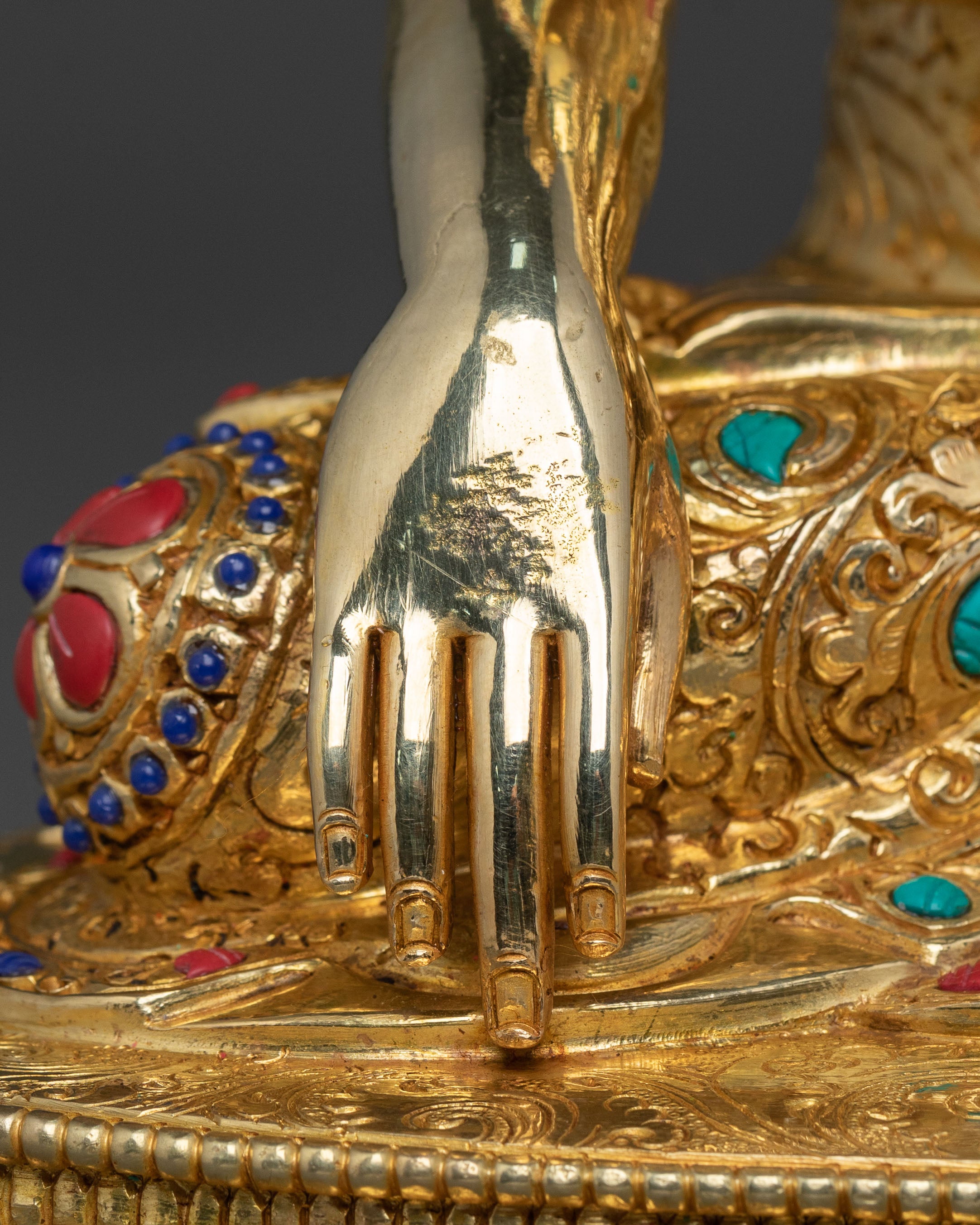 Sage of Shakya Clan: Shakyamuni Buddha Statue