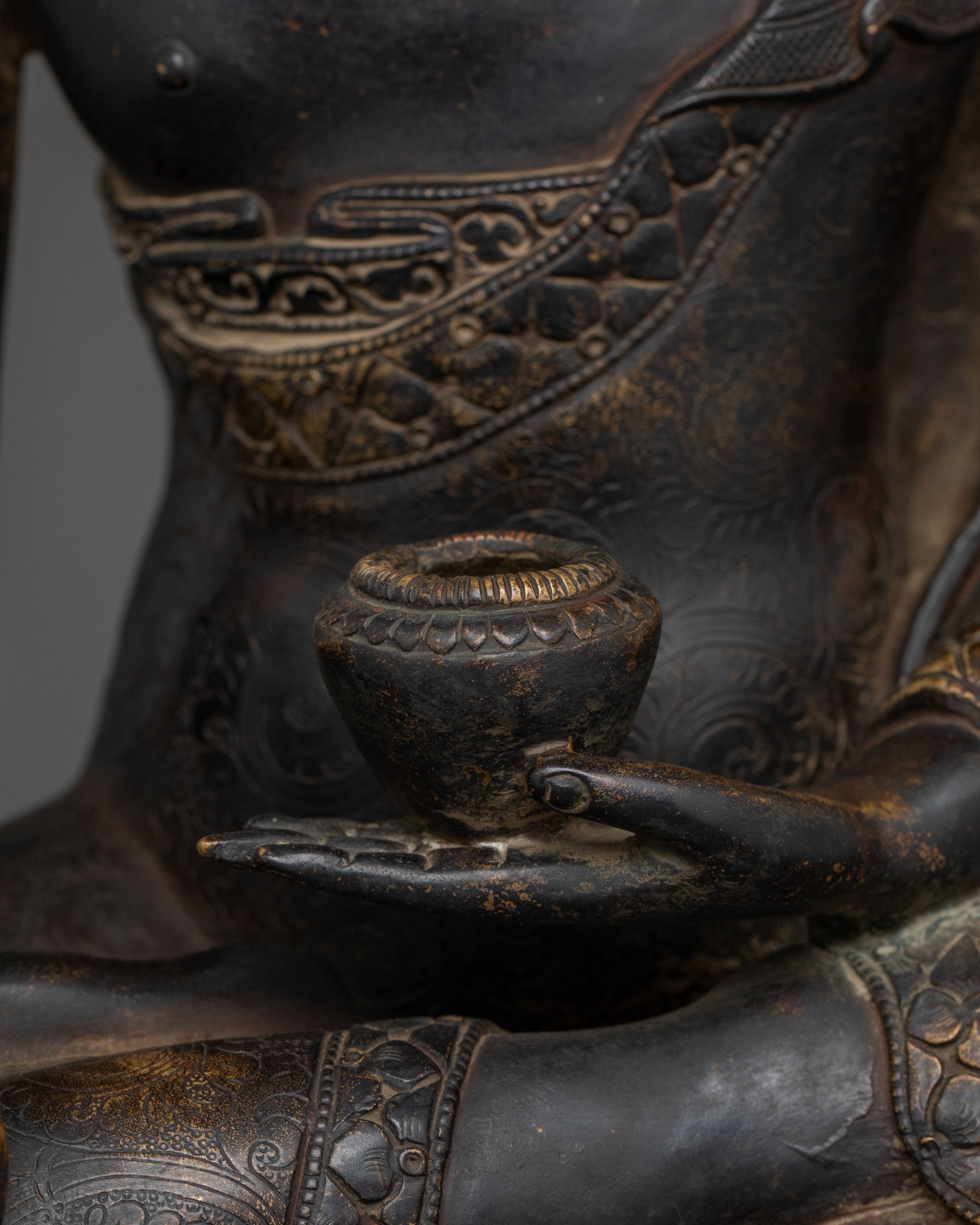 Siddhartha Gautama Spiritual Sculpture | Historical Buddha