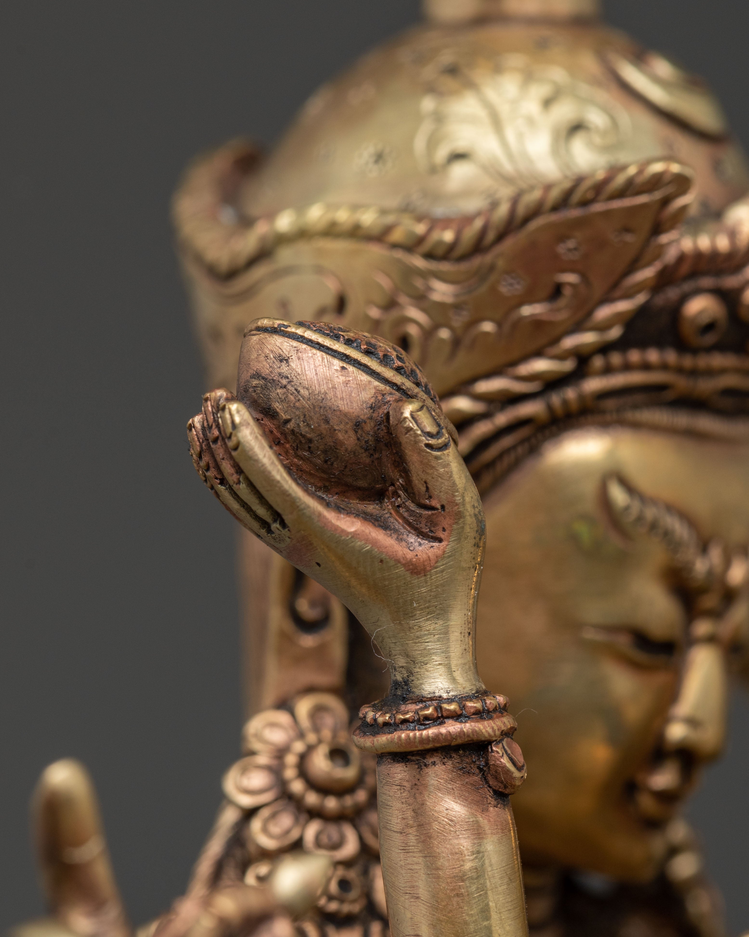 Handcrafted Padmasambhava Statue: Spiritual Teaching