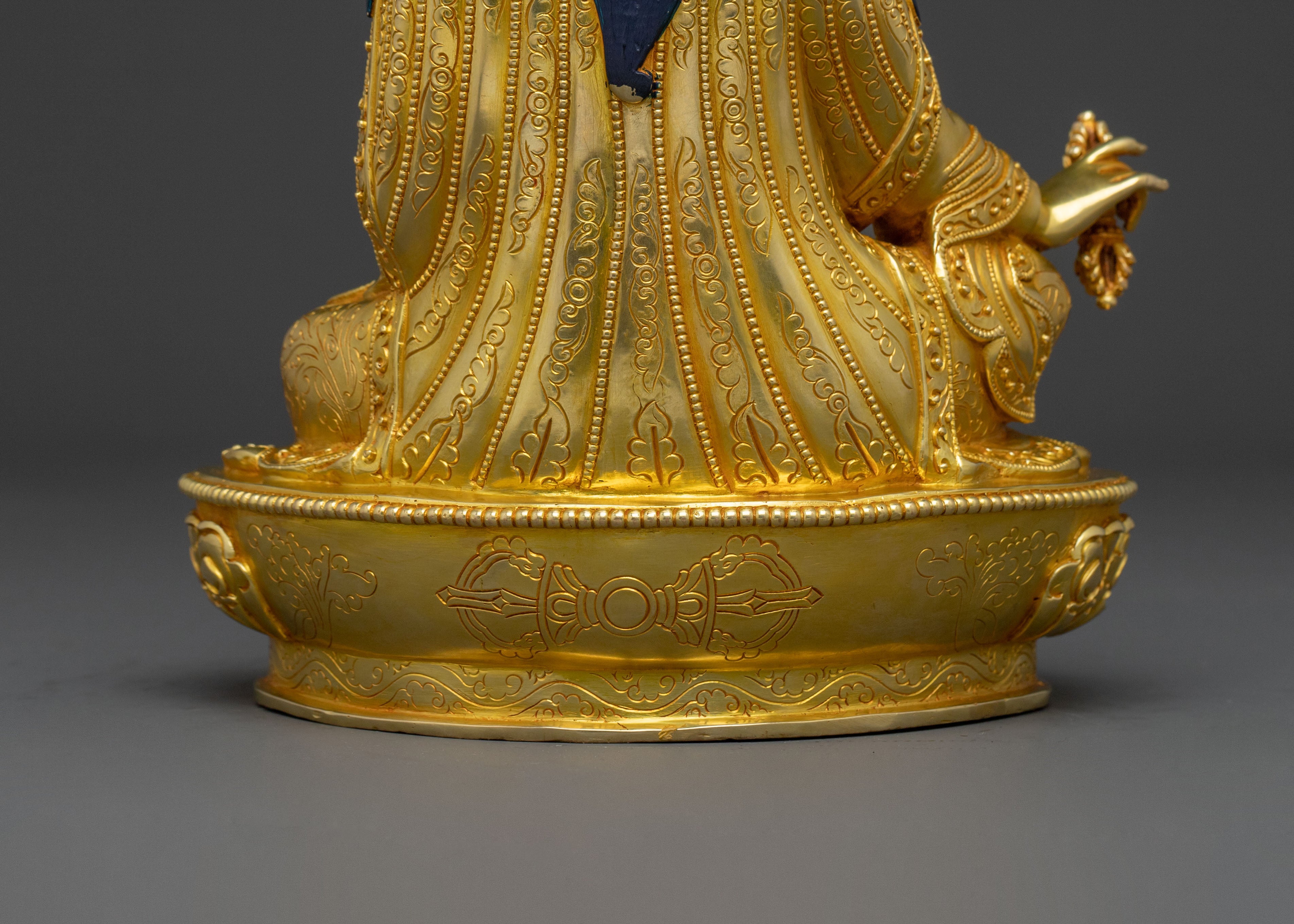 Guru Rinpoche Statue | Symbol of Enlightenment