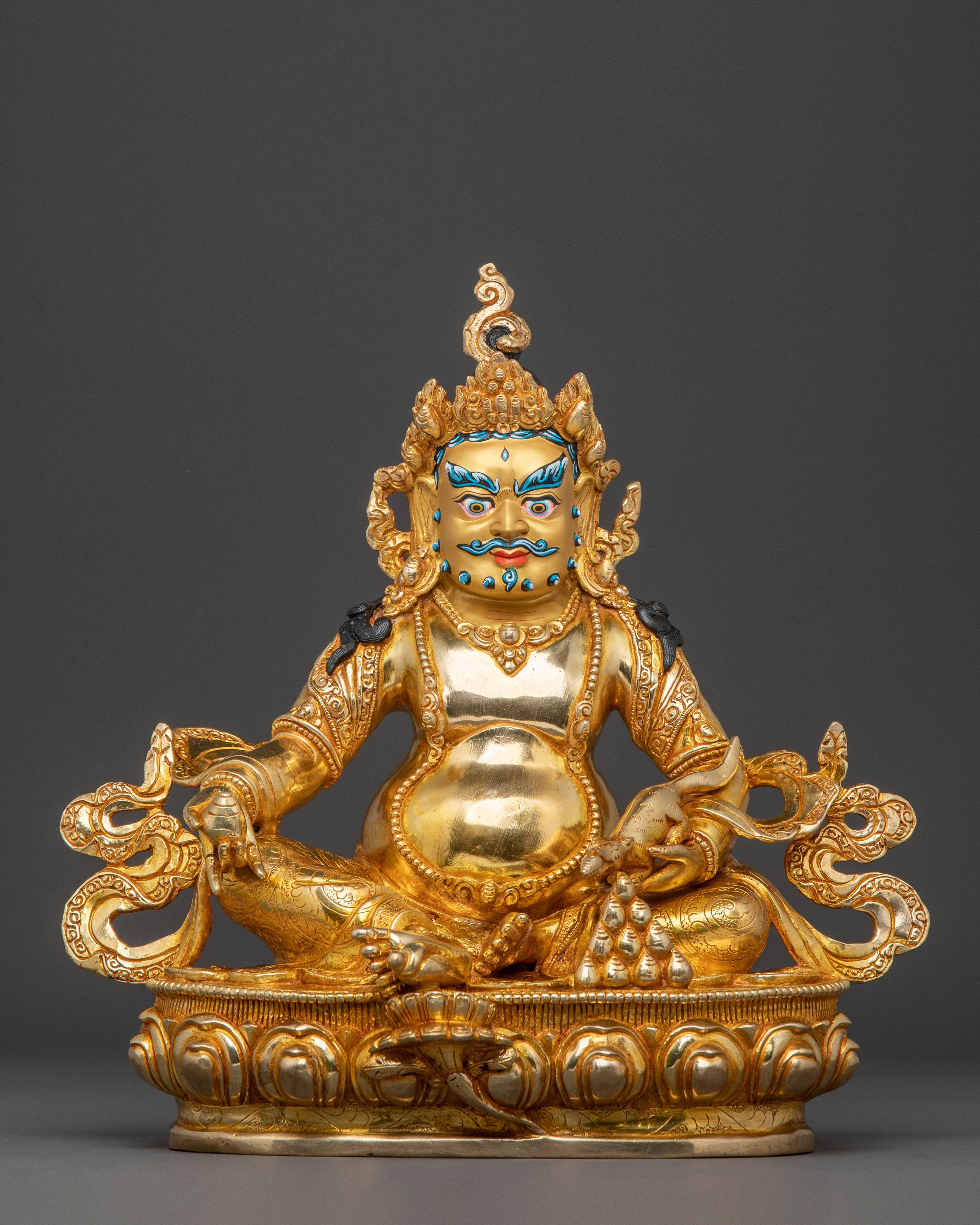 Dzambhala Golden Statue