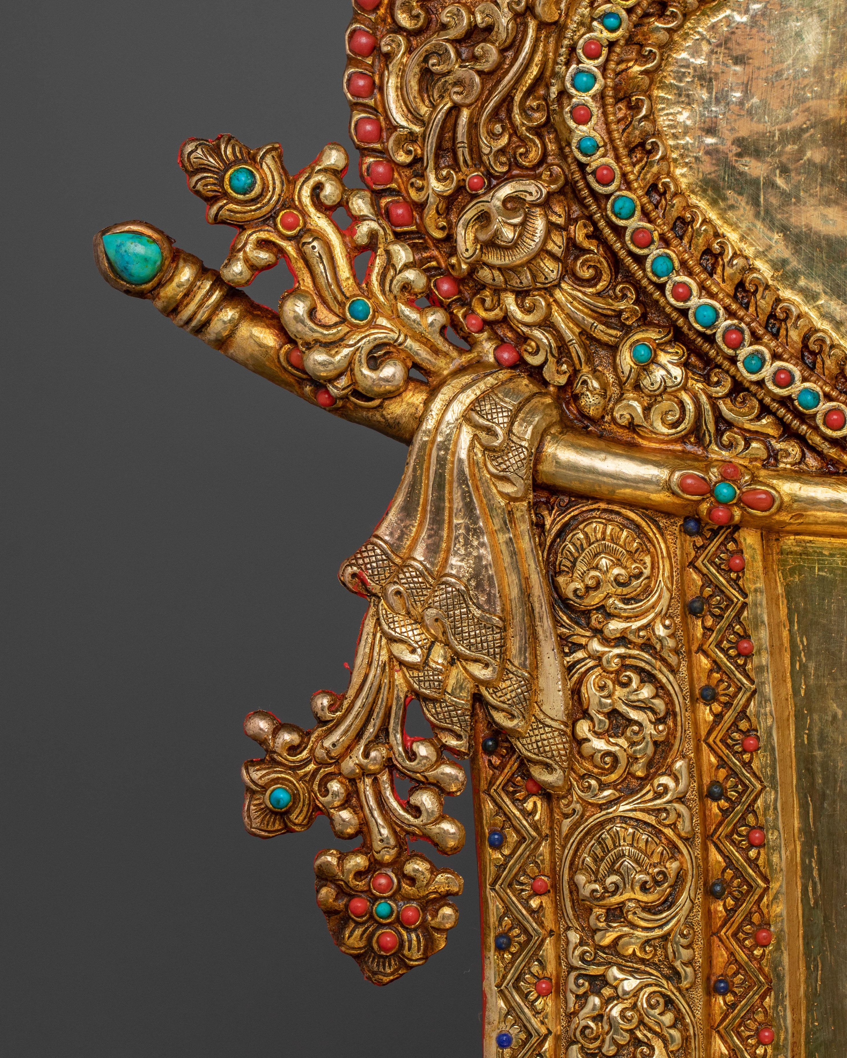 Shakyamuni Buddha On Throne | 24K Gold Glided