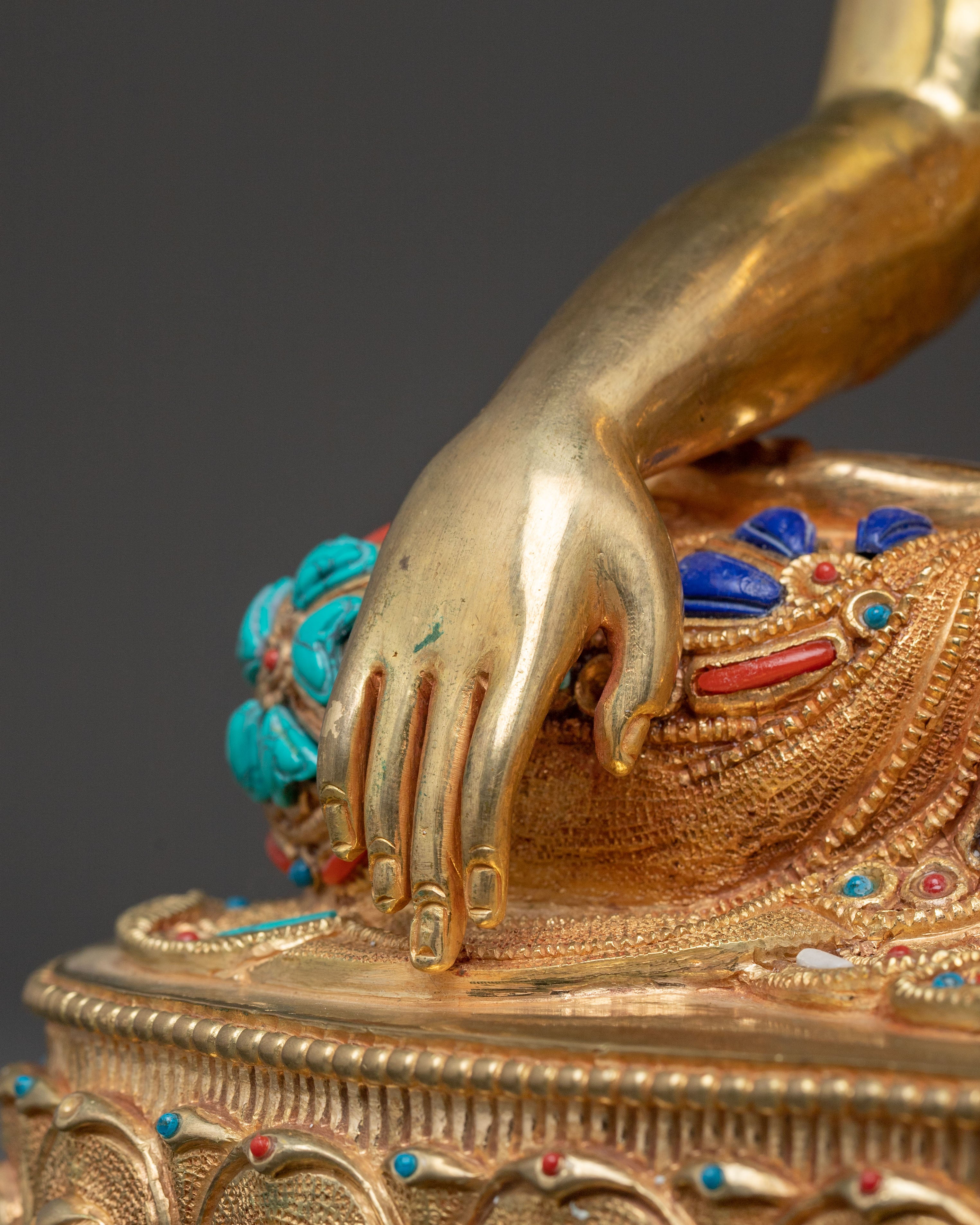 Shakyamuni Buddha: 24K Gold Gilded Enlightenment Idol