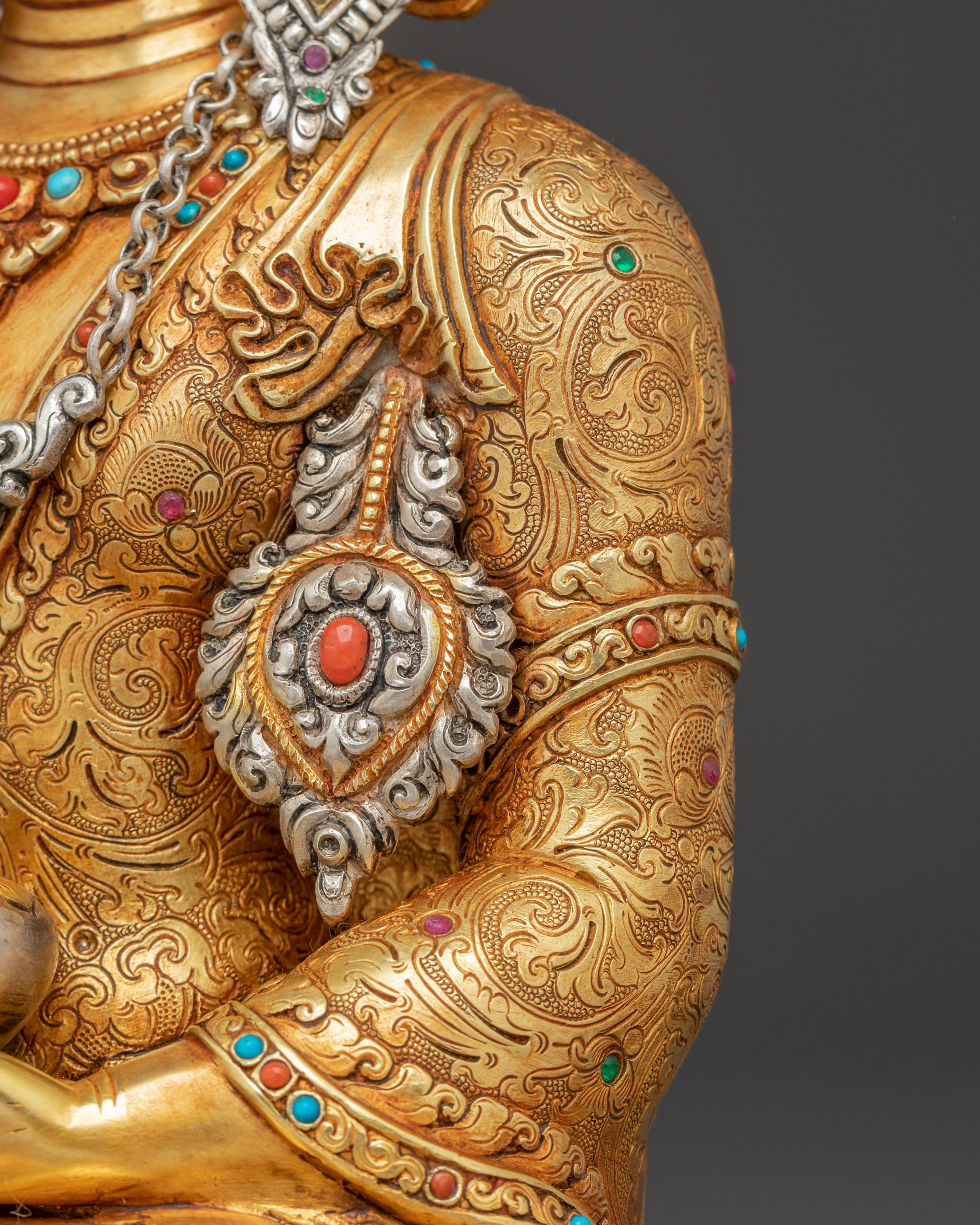 Statue of Dharma Guru Crown Shakyamuni Buddha
