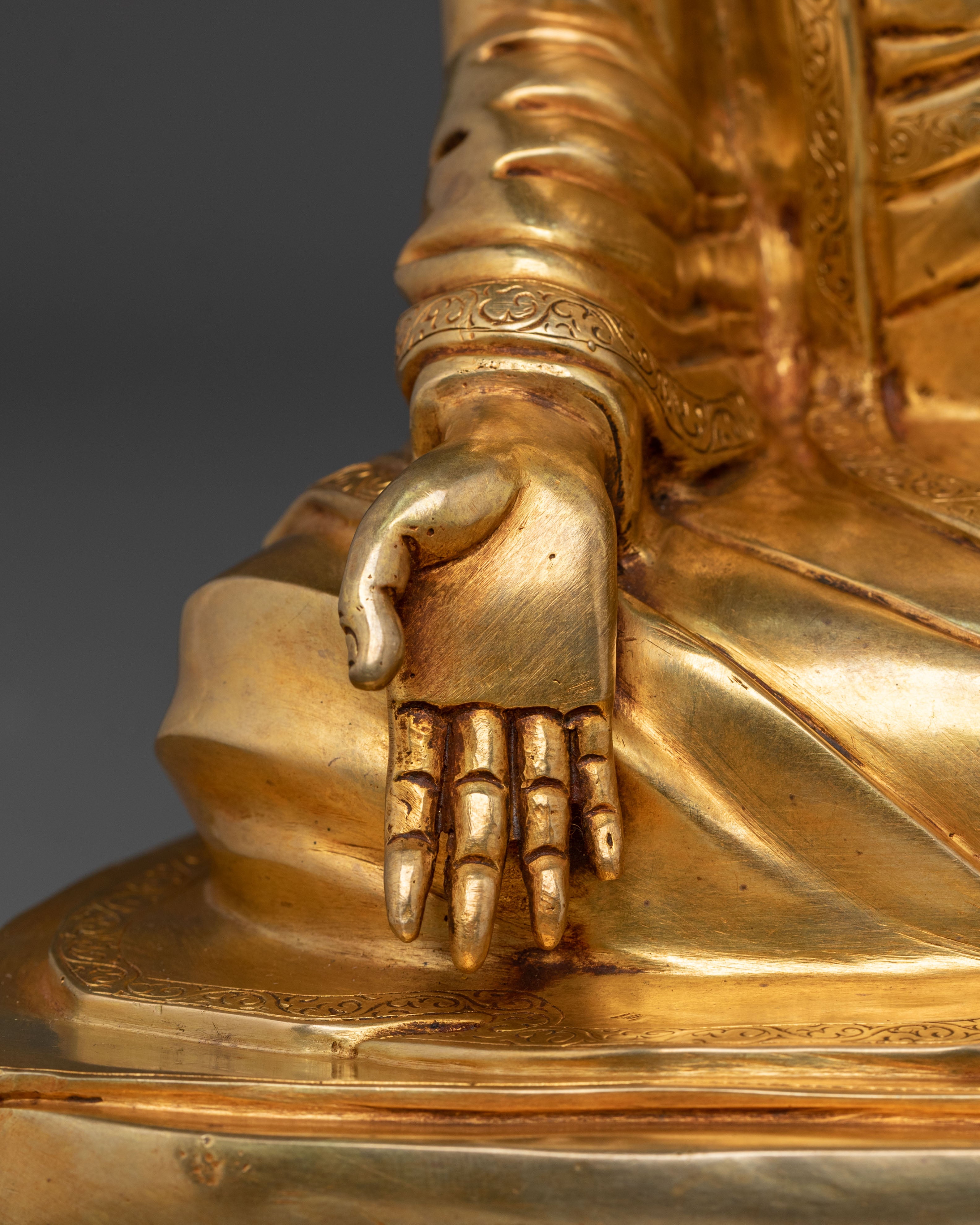 Sachen Kunga Nyingpo Statue | Dharma Master