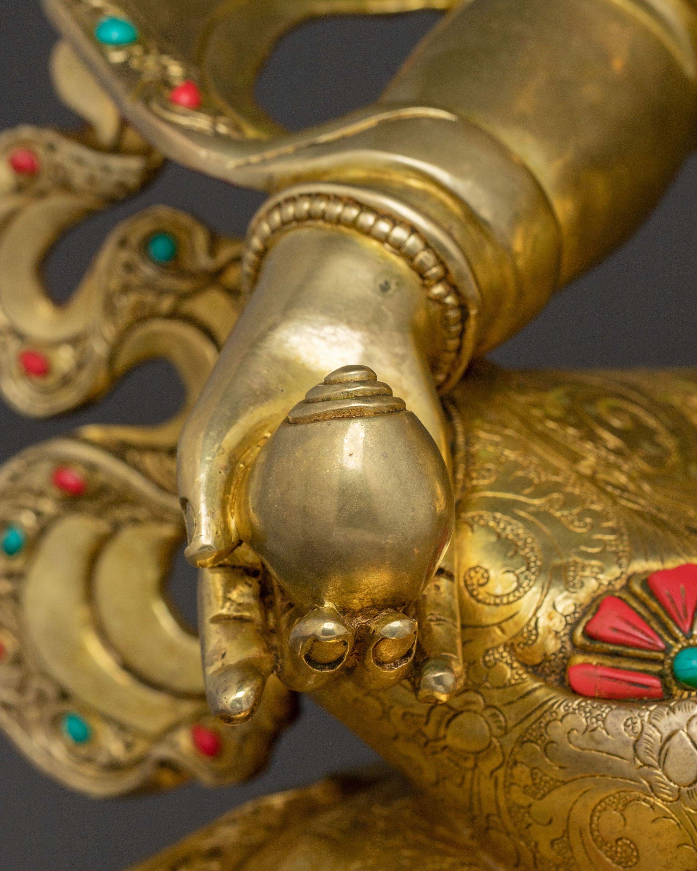 Wealth Guardian: Dzambhala Golden Statue