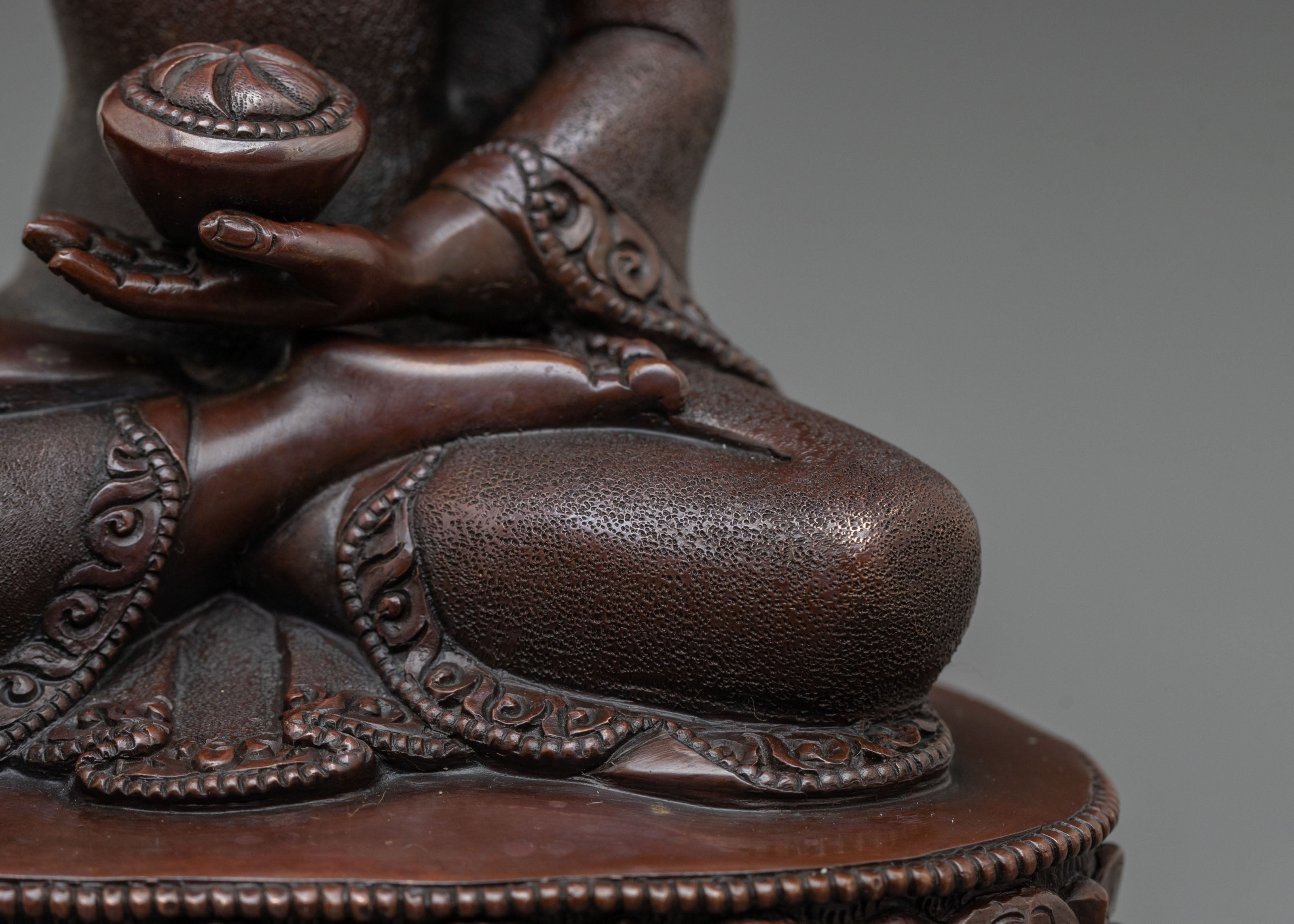Shakyamuni Buddha Oxidized Copper Statue | Serene Craftsmanship