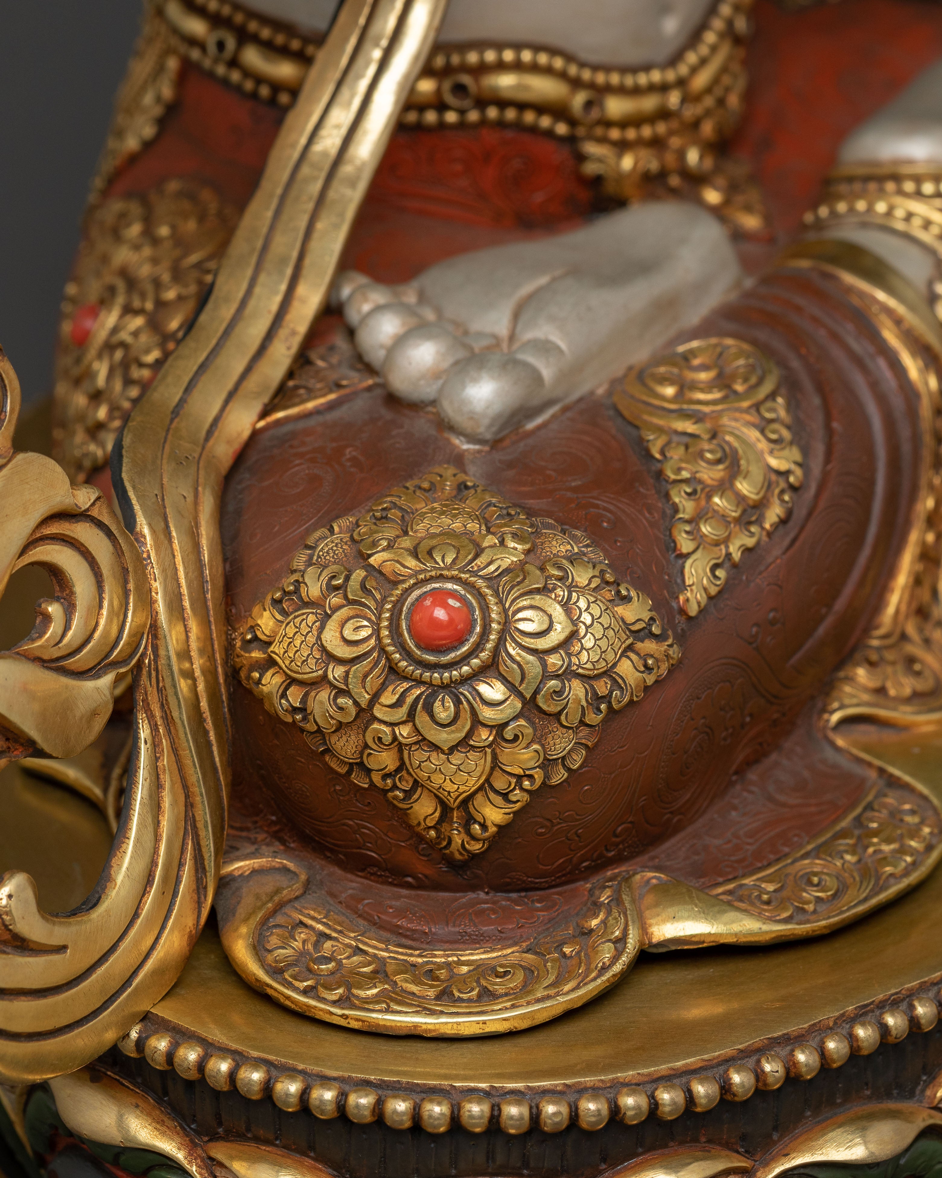 Avalokiteshvara Spiritual Figure for Altar Home Decor