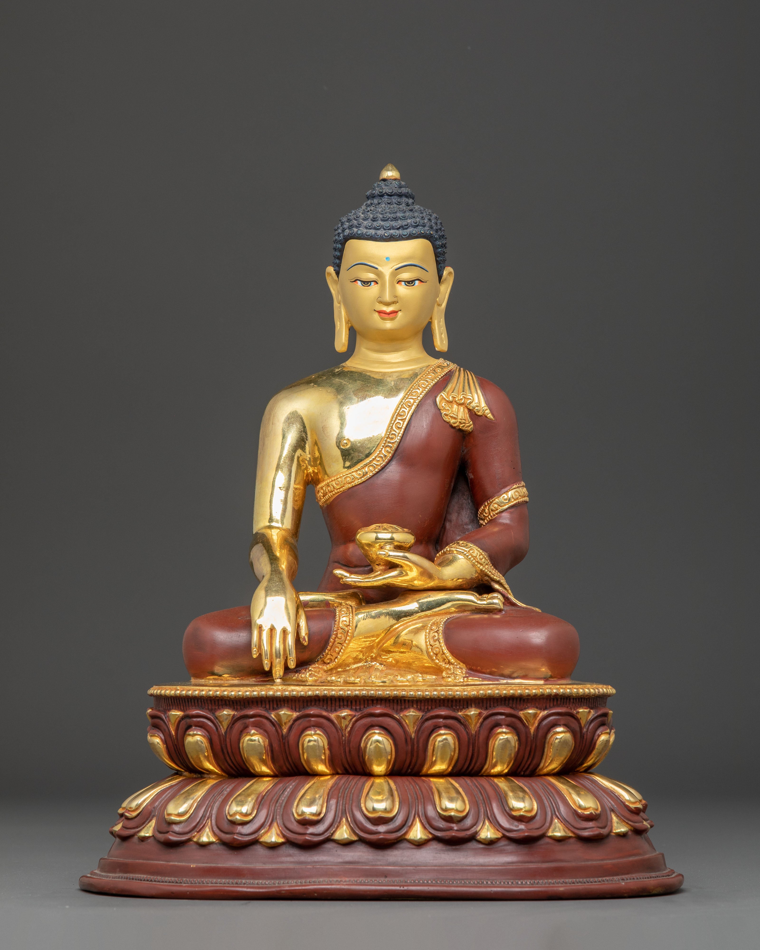 Shakyamuni Buddha Statue: The Enlightened Teacher
