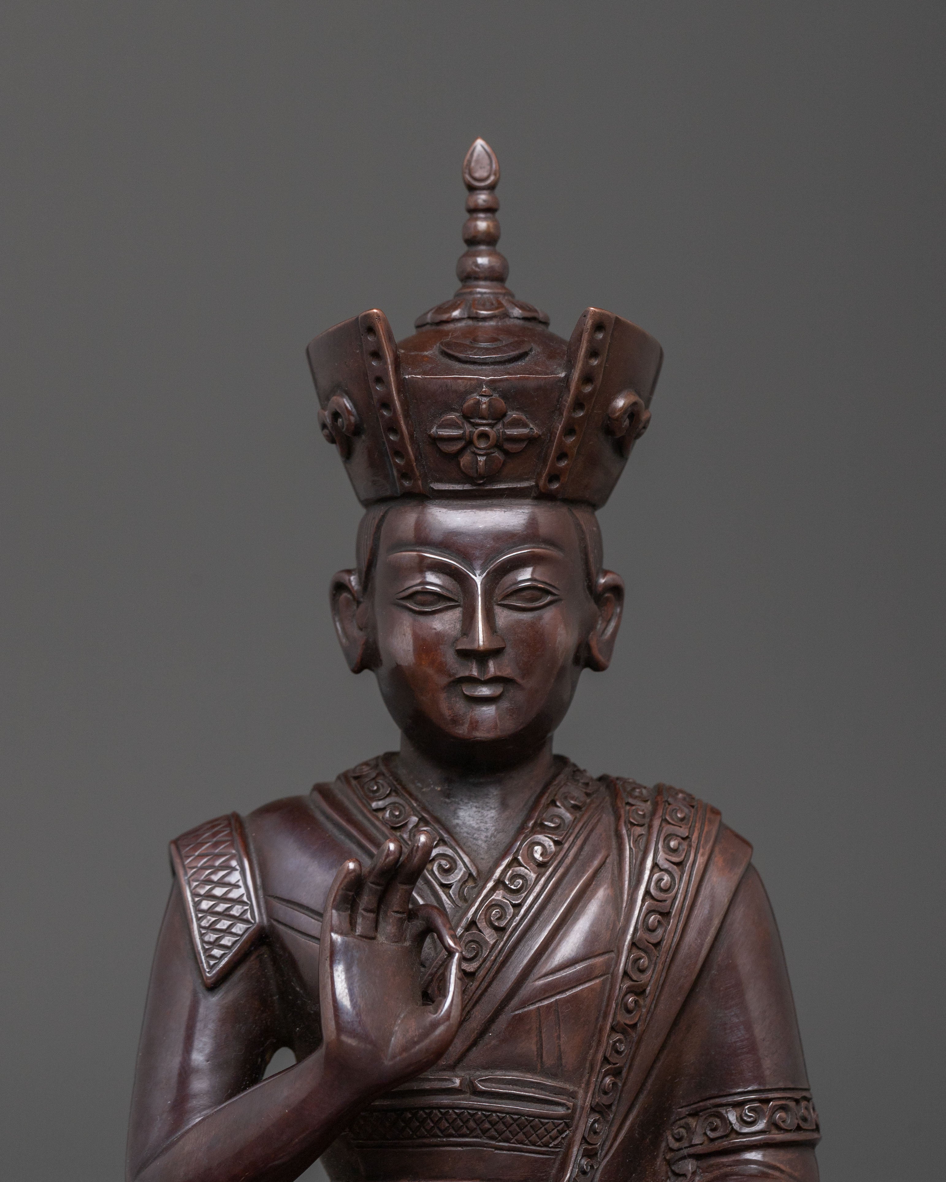 8th Karmapa Spiritual Statue | Symbol of Compassion