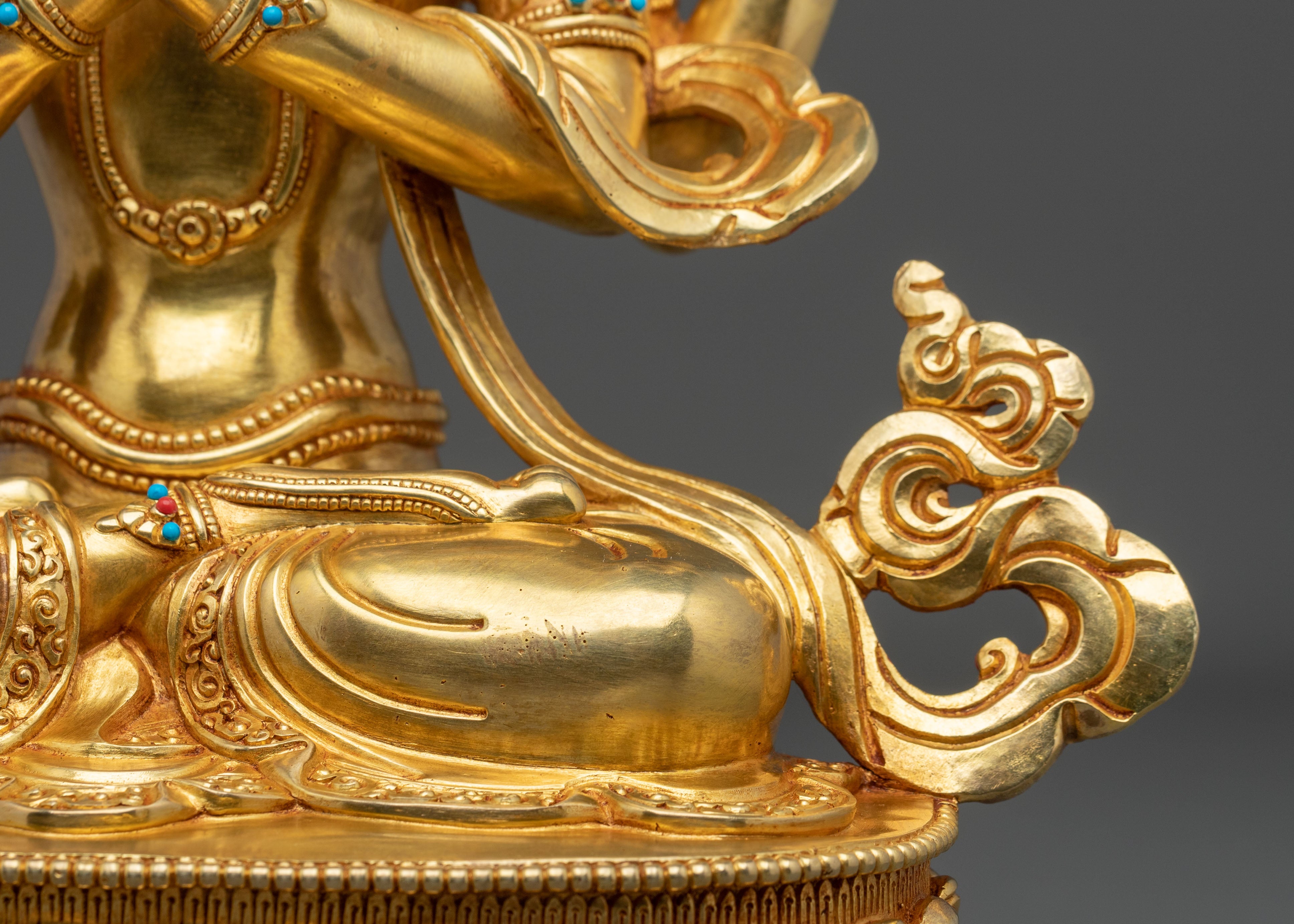 Four-Armed Chenrezig 24K Gold Gilded Statue | Compassionate Radiance