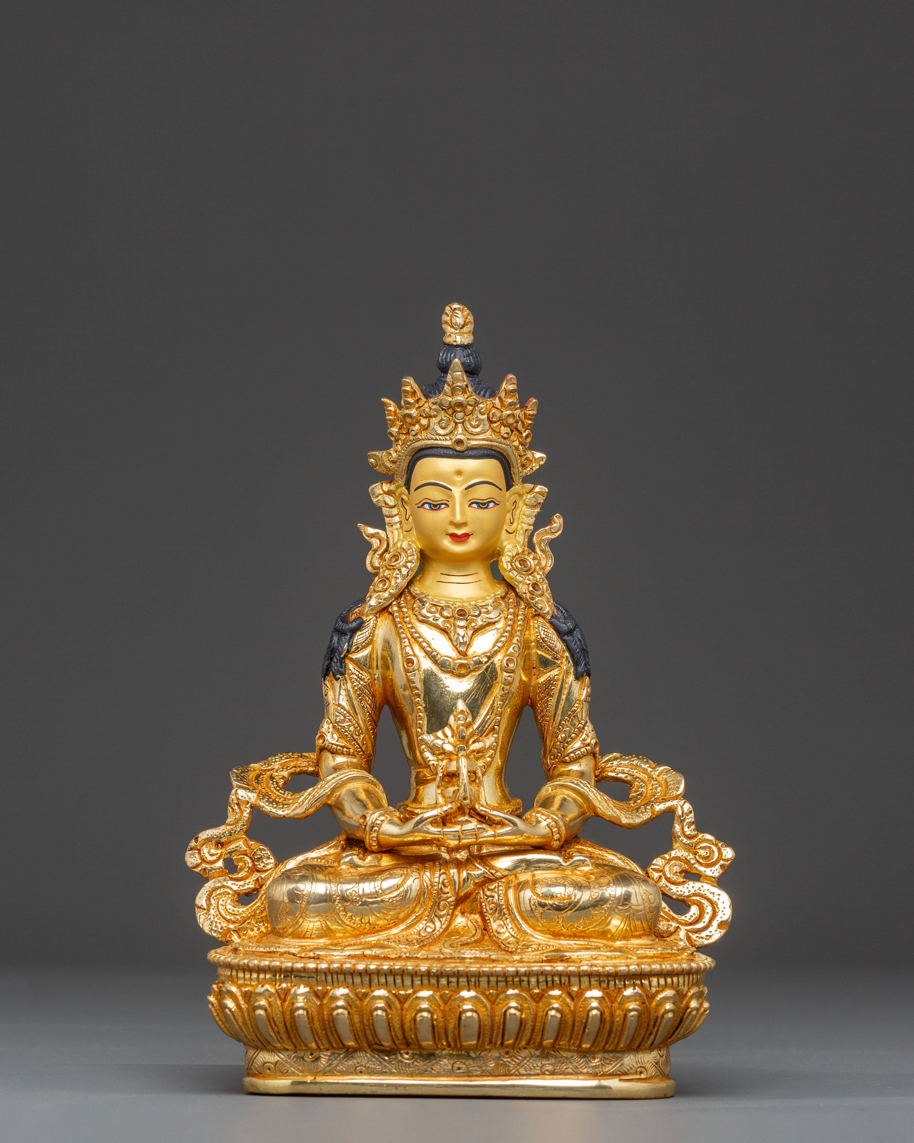 Amitayus Statue: Symbolizing Longevity