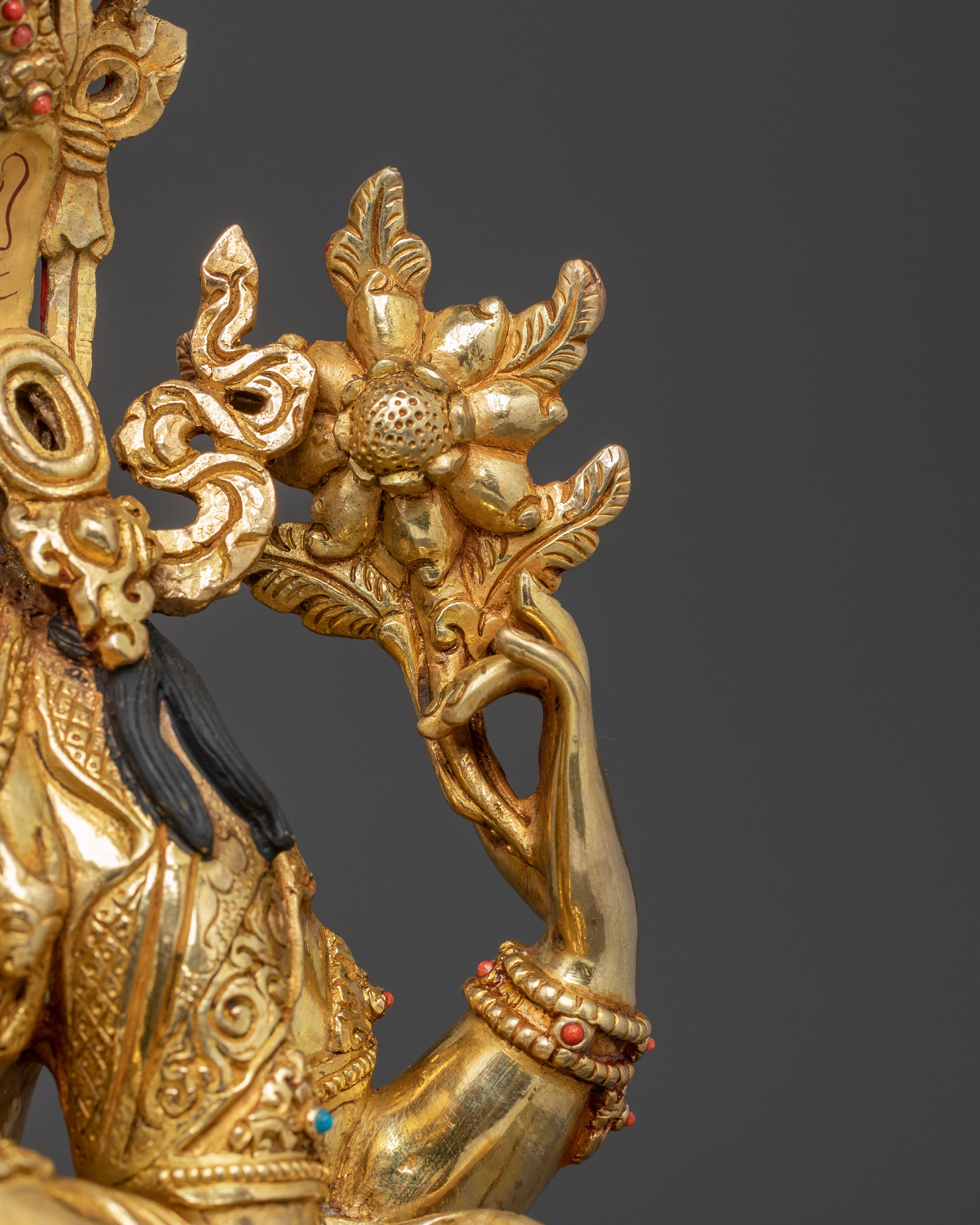 Chenrezig Statue: The Power and Compassion