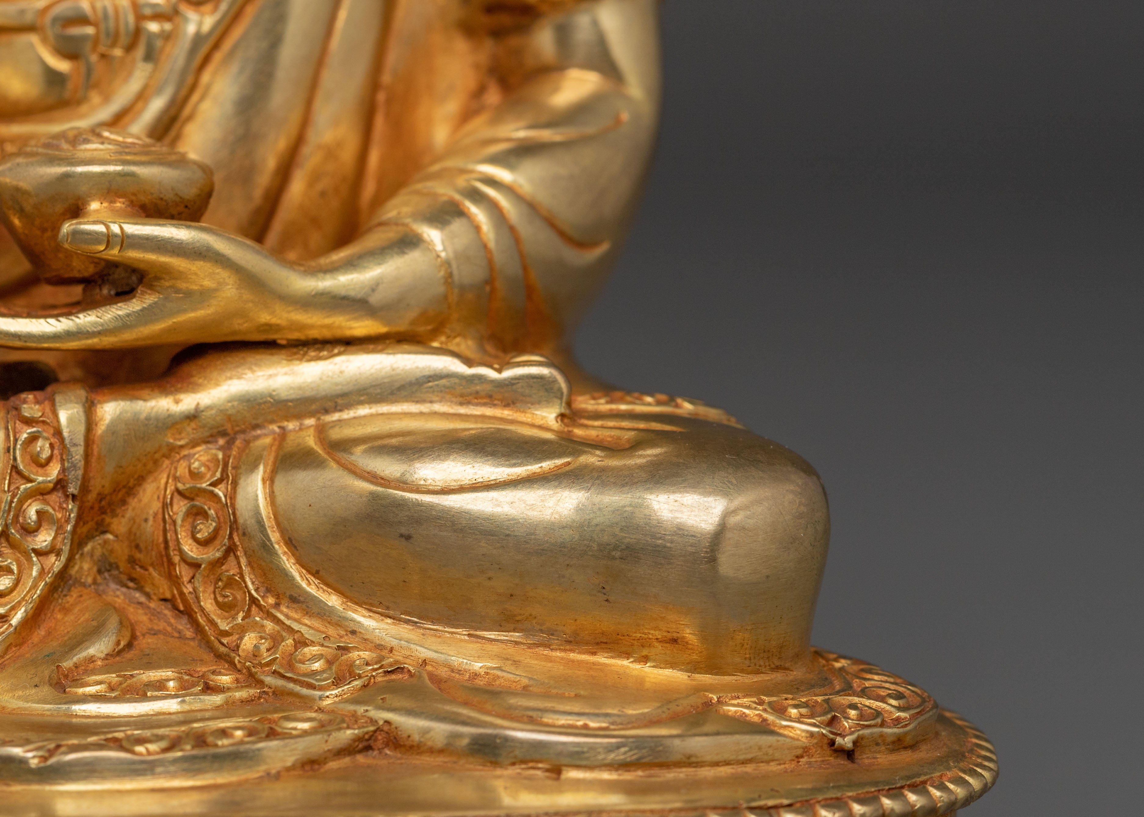 Shakyamuni Buddha Statue | 24K Gold Gilded