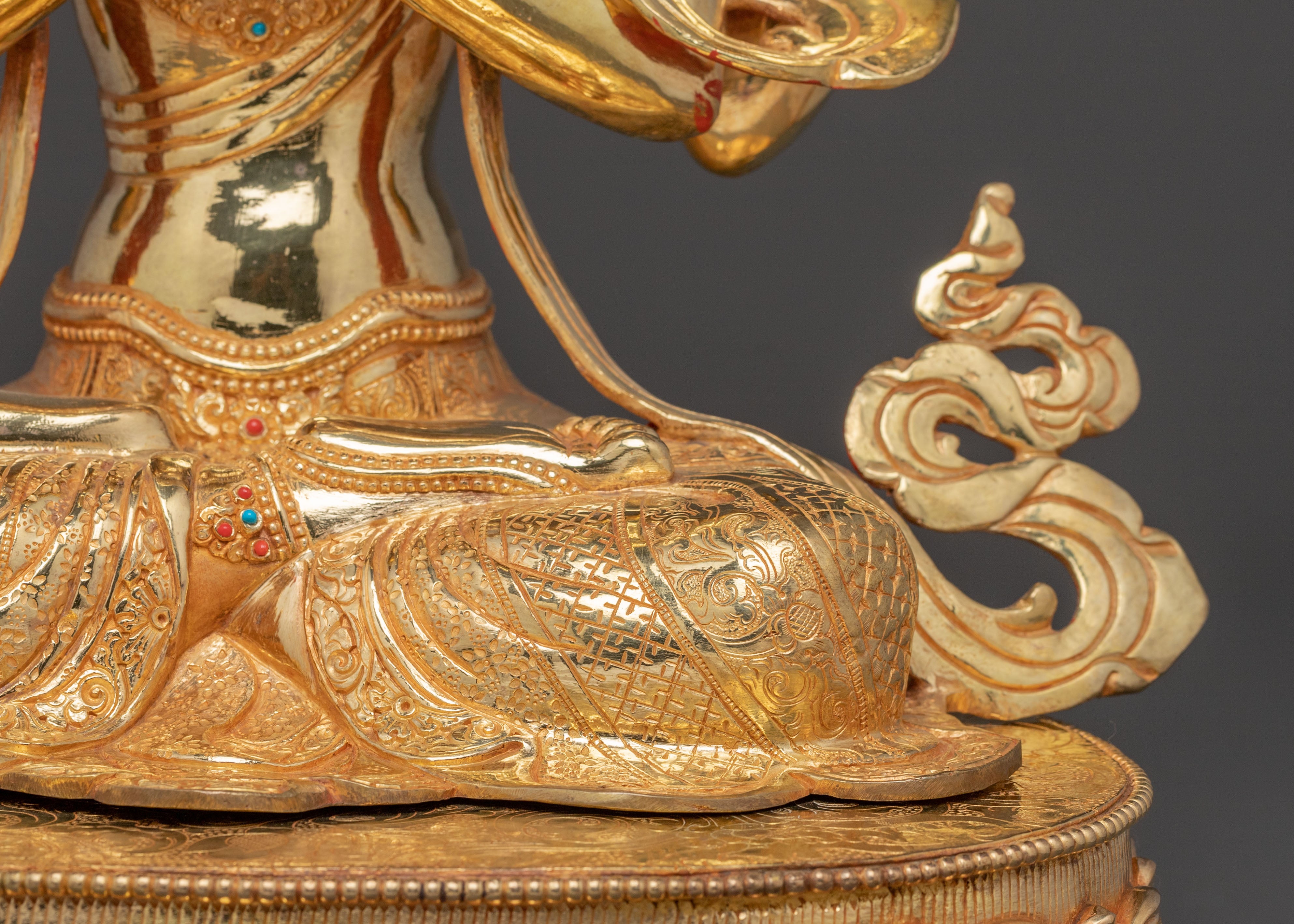 Chenrezig Mercy Bodhisattva Statue – Gilded Copper & Gemstone Art