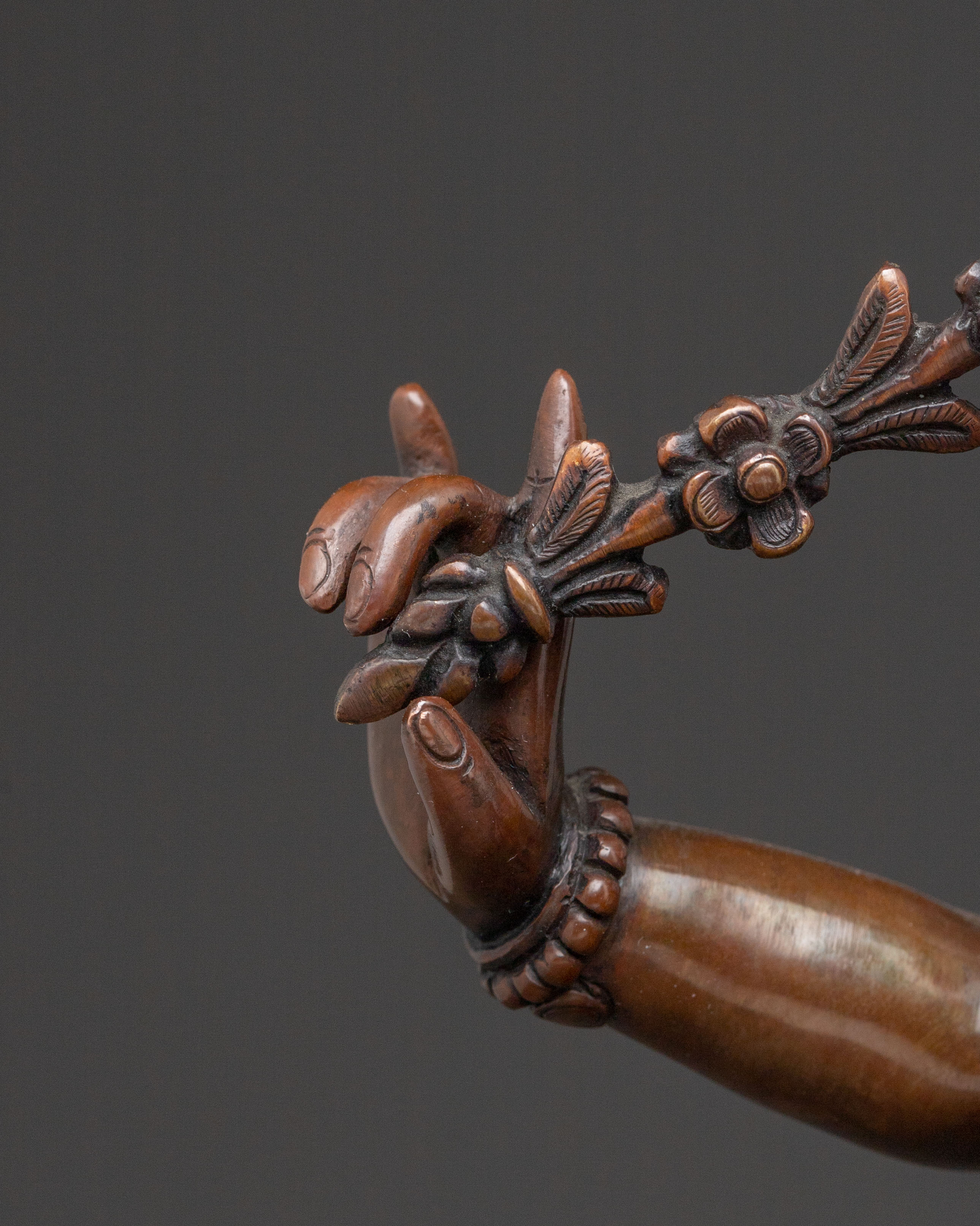 Divine Kurukulla Statue | Dakini of Magnetism