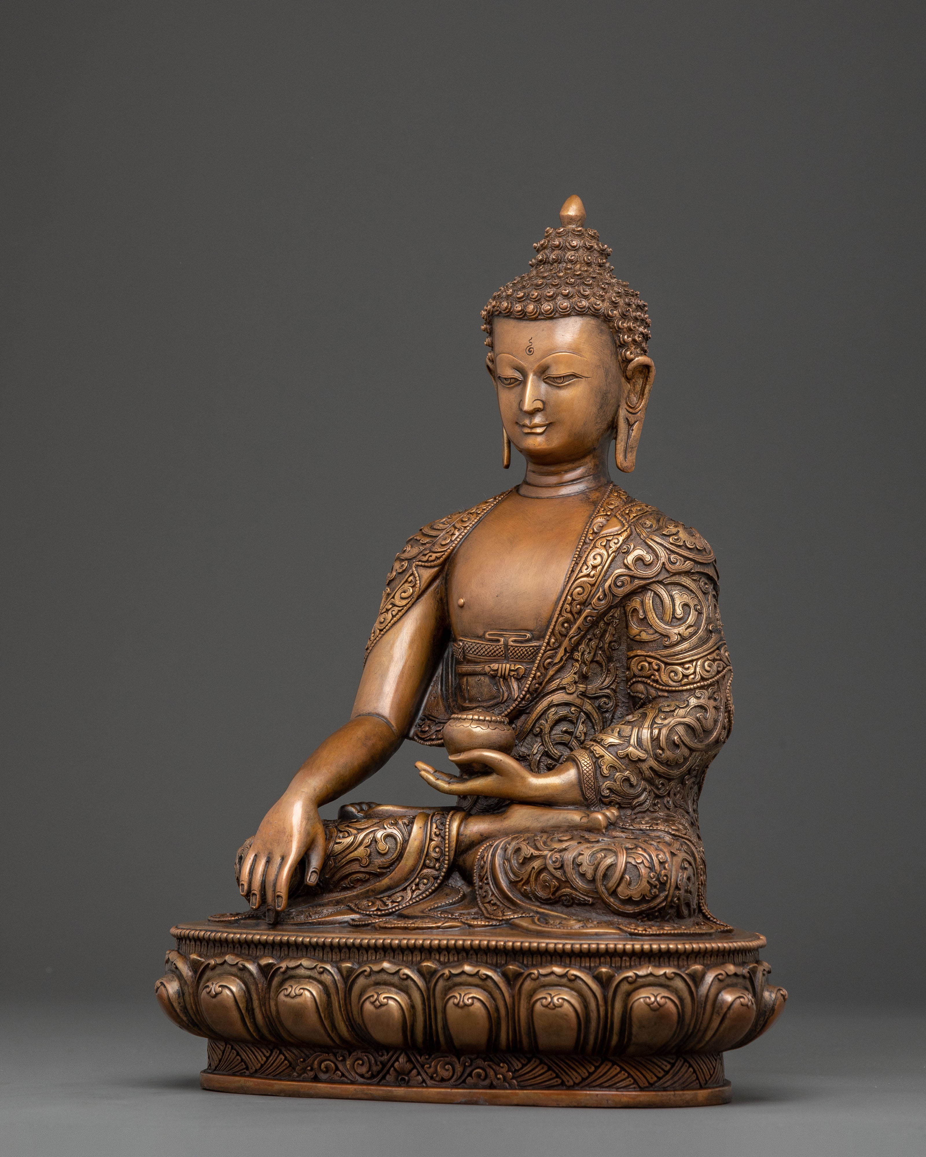 Shakyamuni Buddha Statue for Decor – Oxidized Copper Art