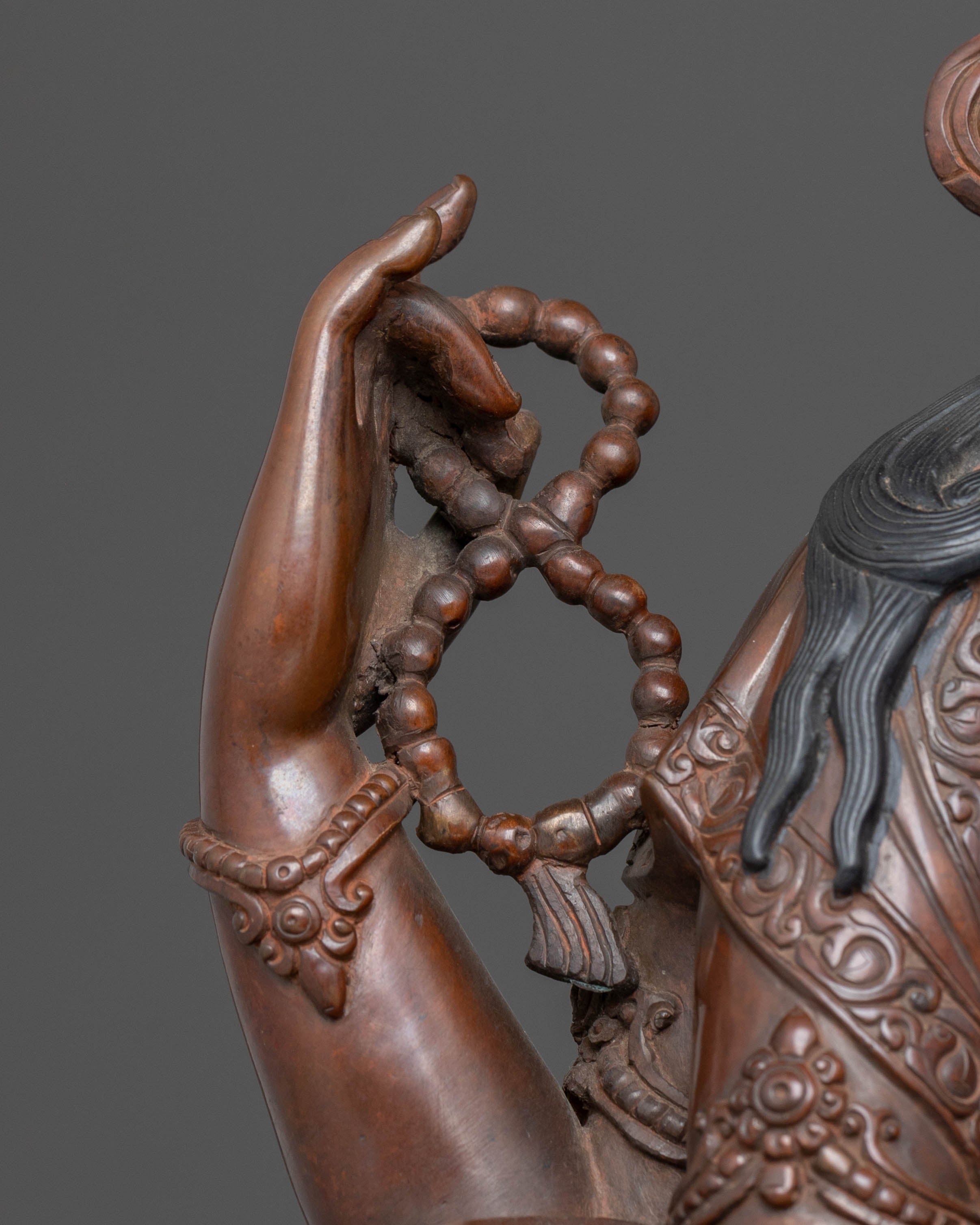 Chenrezig Sacred Statue: Embodiment of Kindness