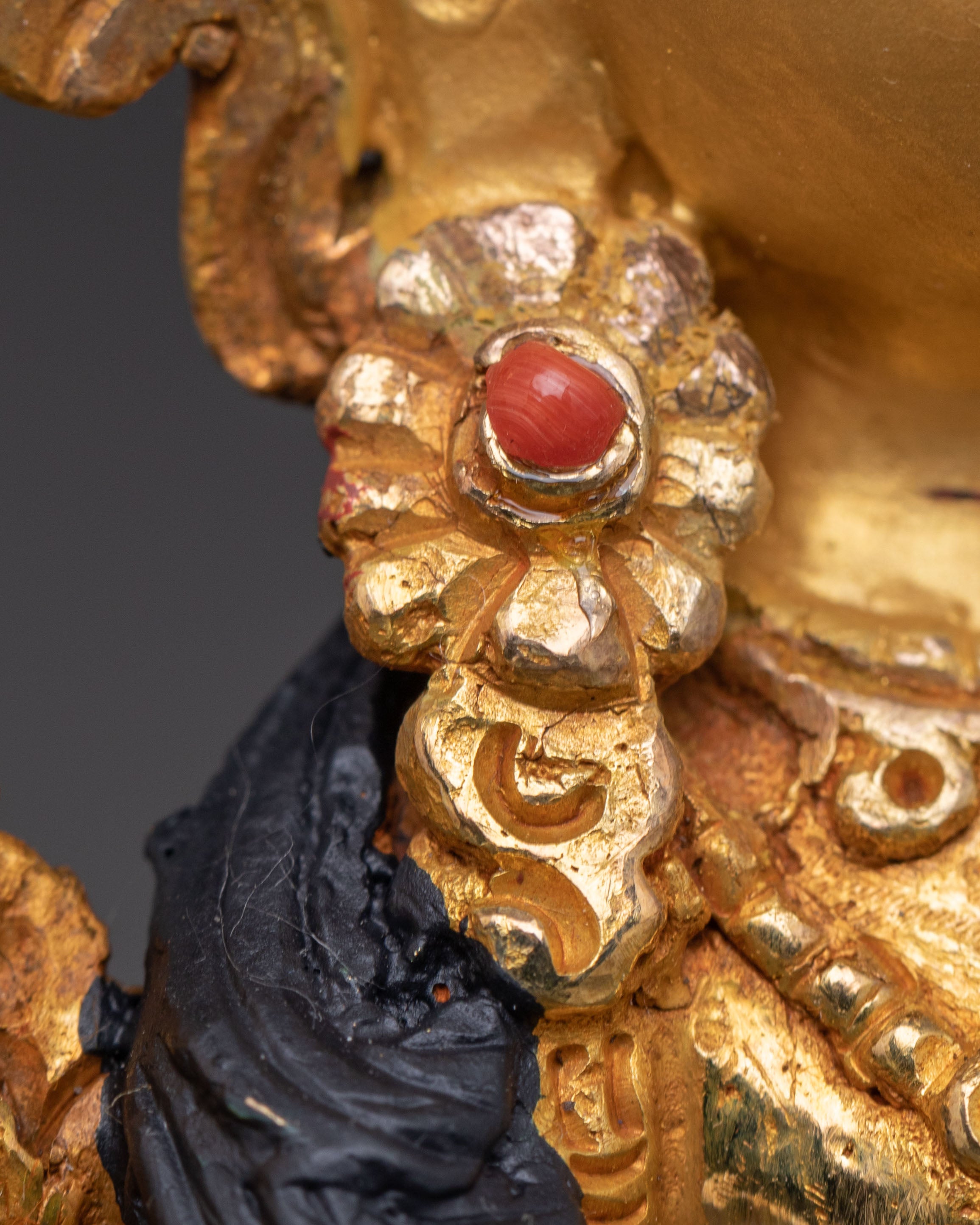 Green Tara Compassion Bodhisattva Statue: Serene Gilded Copper