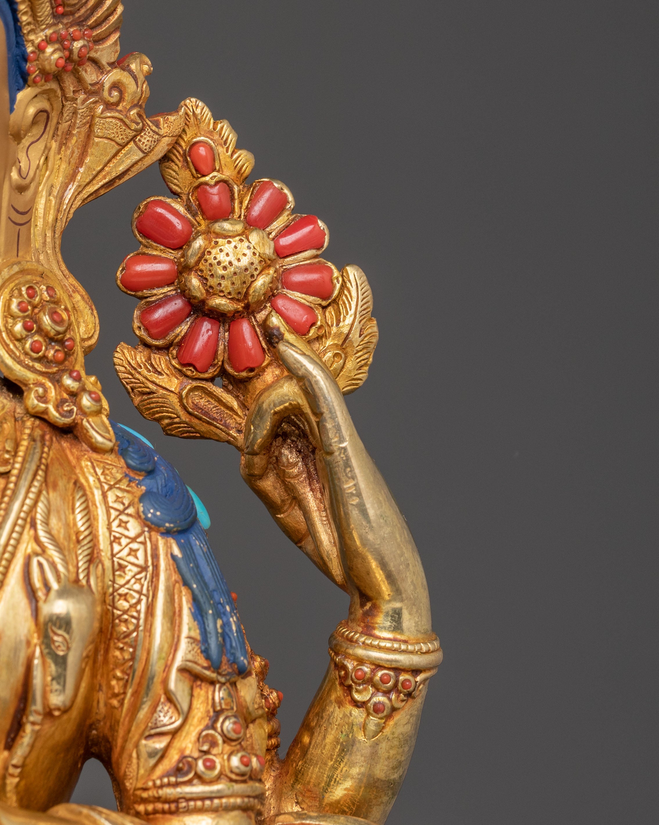Bodhisattva Chenrezig Sacred Statue – Hand-Gilded Copper Statue