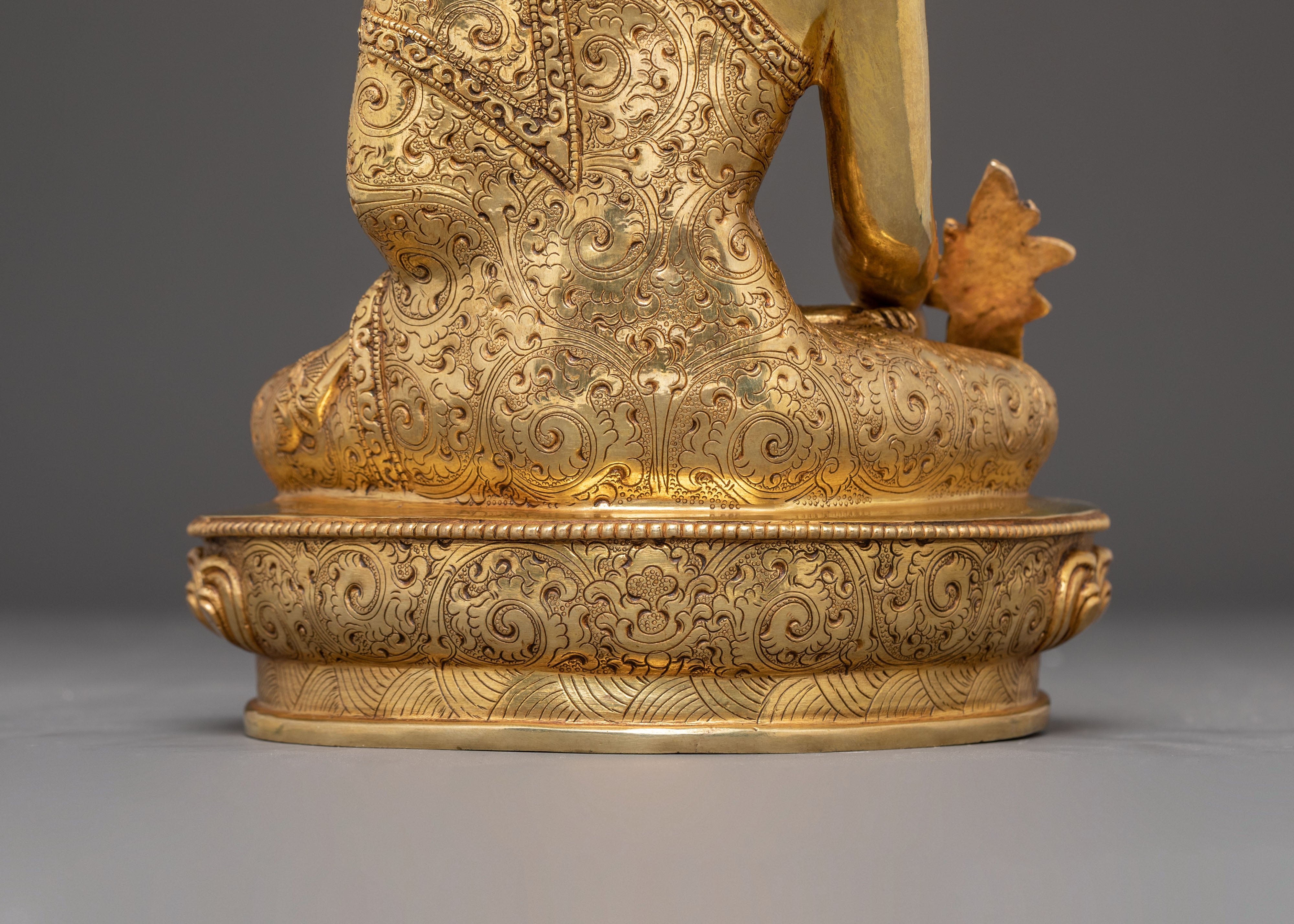 Serene Radiant Healing Buddha Statue | Symbol of Enlightenment