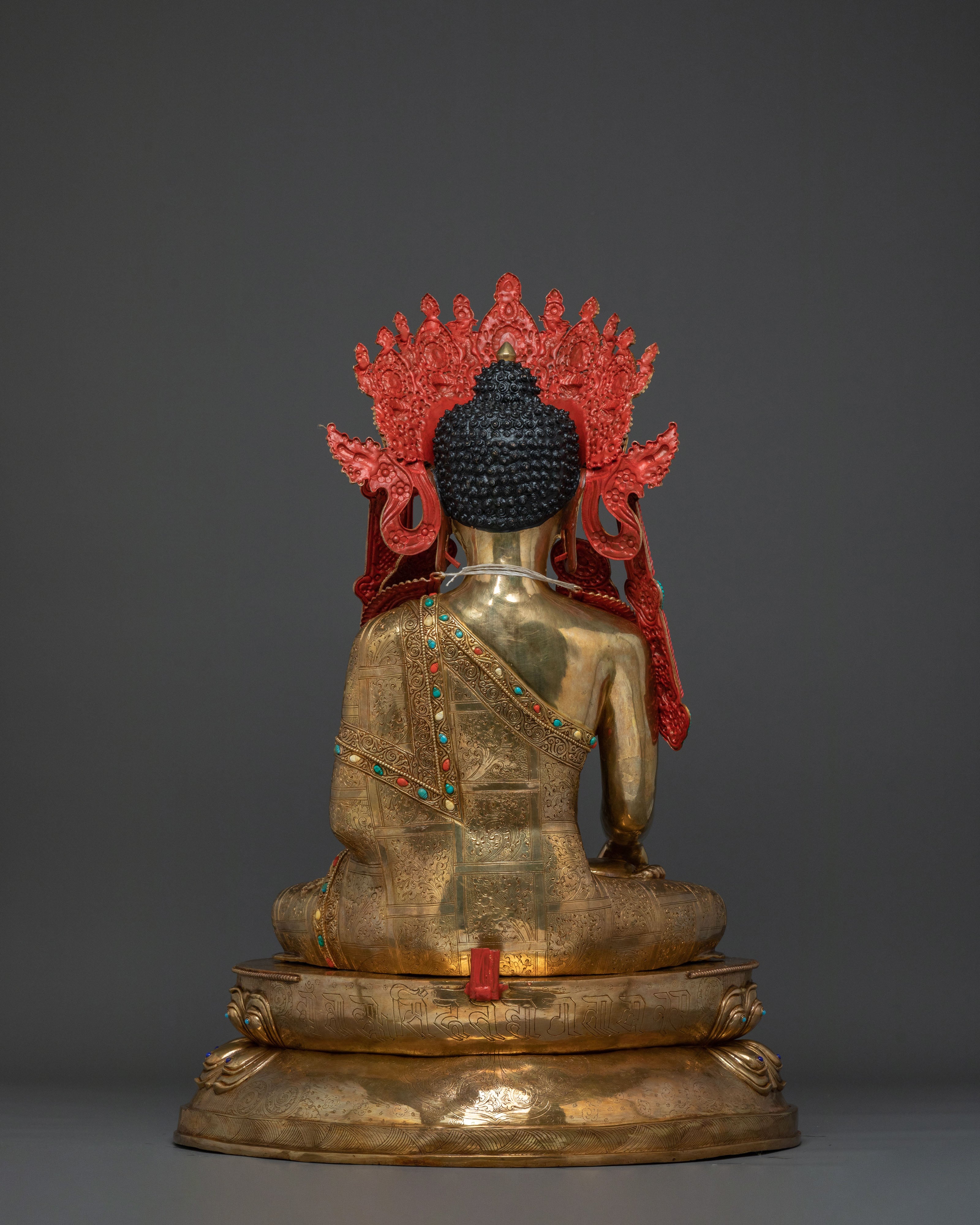 Crowned Buddha of Enlightenment Statue: Sacred Symbol of Wisdom and Awakening