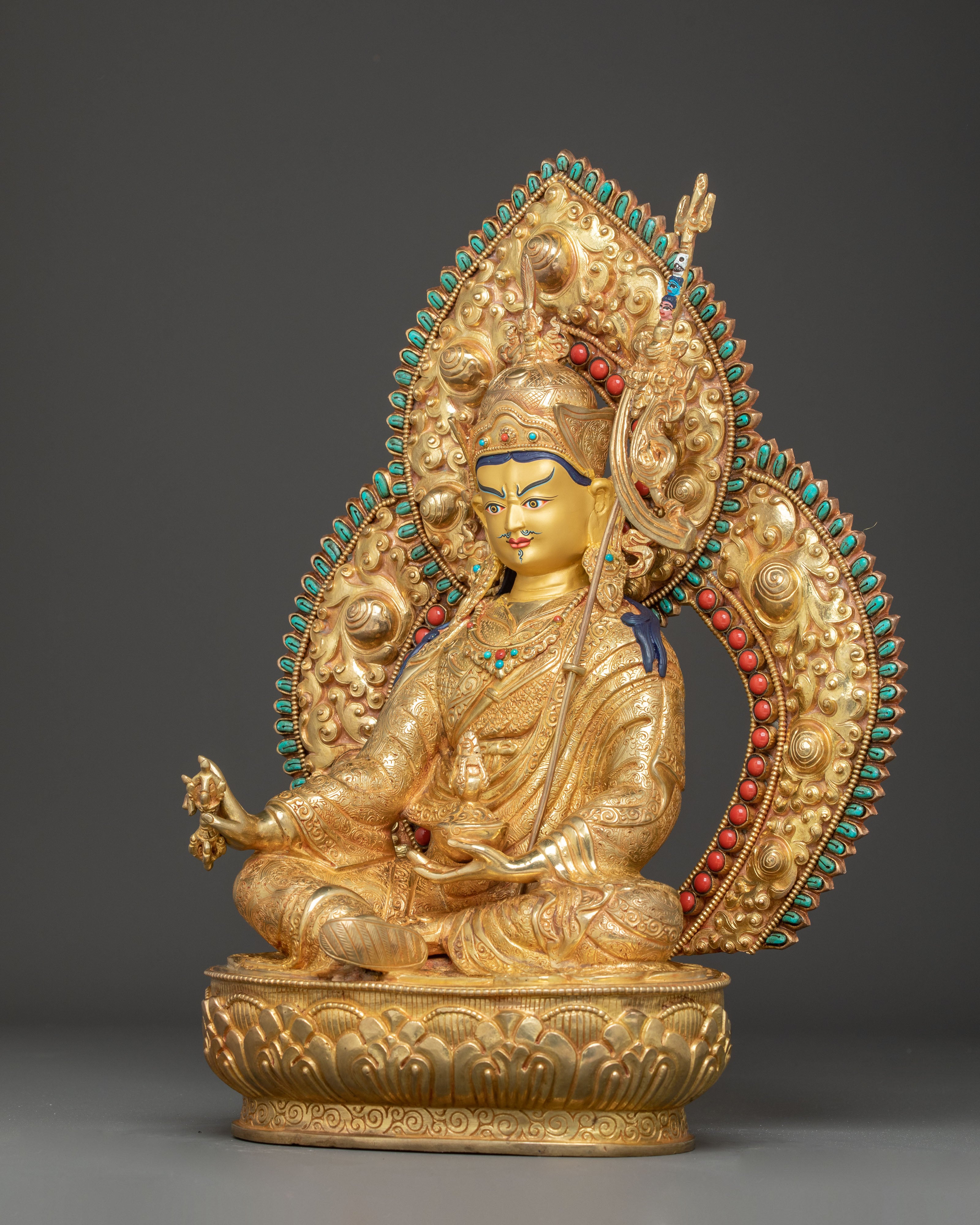 Statue of Guru Rinpoche: Lotus Born Second Buddha