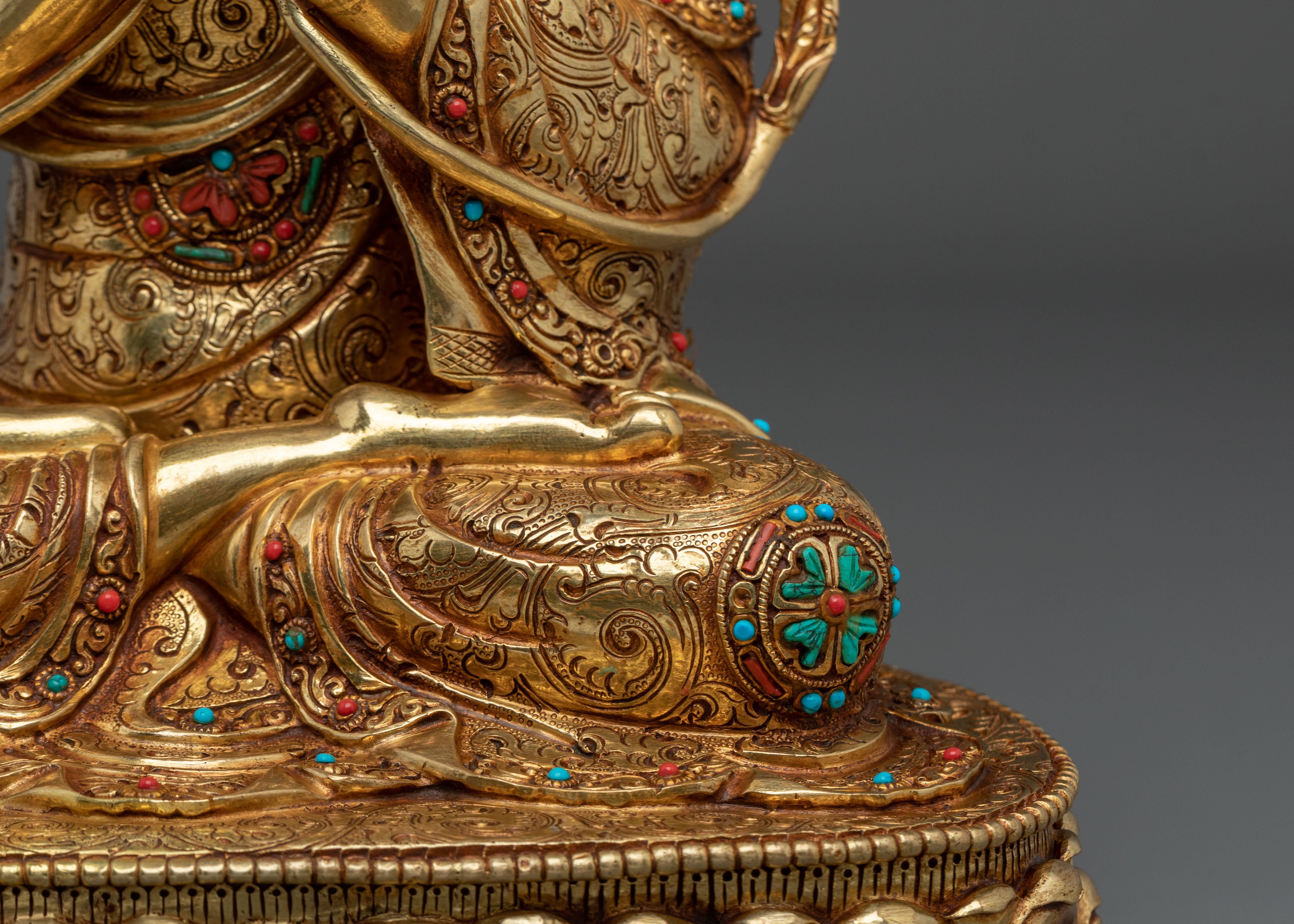 Tsongkhapa Handmade Statue: Master of Tibetan Buddhism
