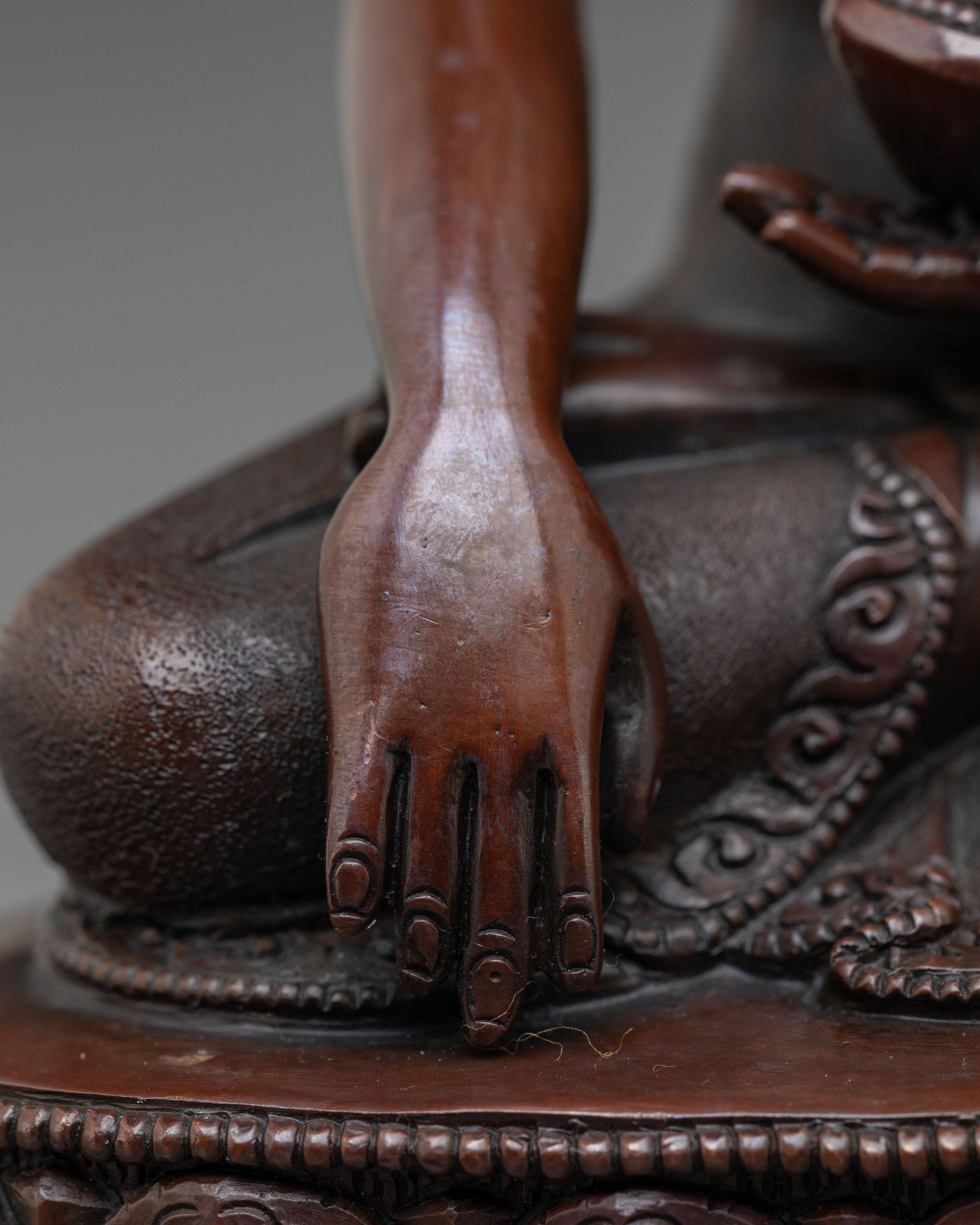 Shakyamuni Buddha Oxidized Copper Statue | Serene Craftsmanship