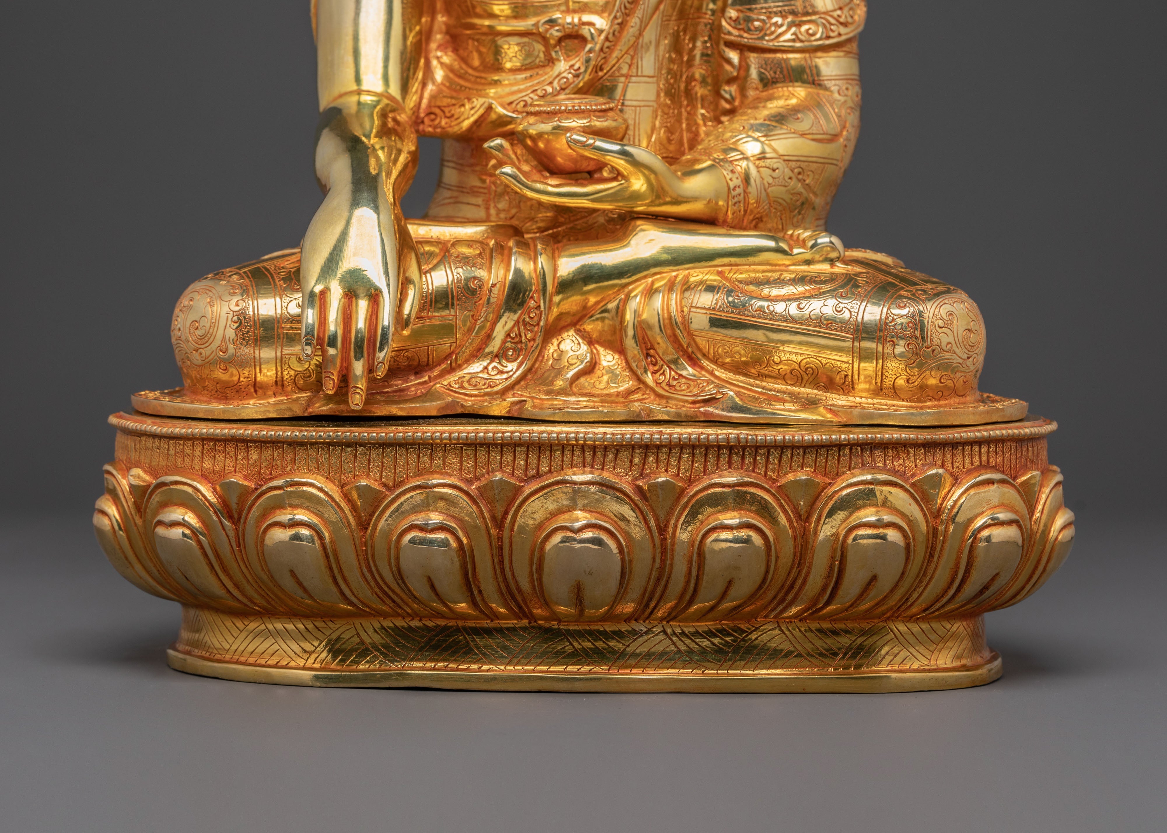 Shakyamuni Buddha Statue | 24K Gold Gilded Icon