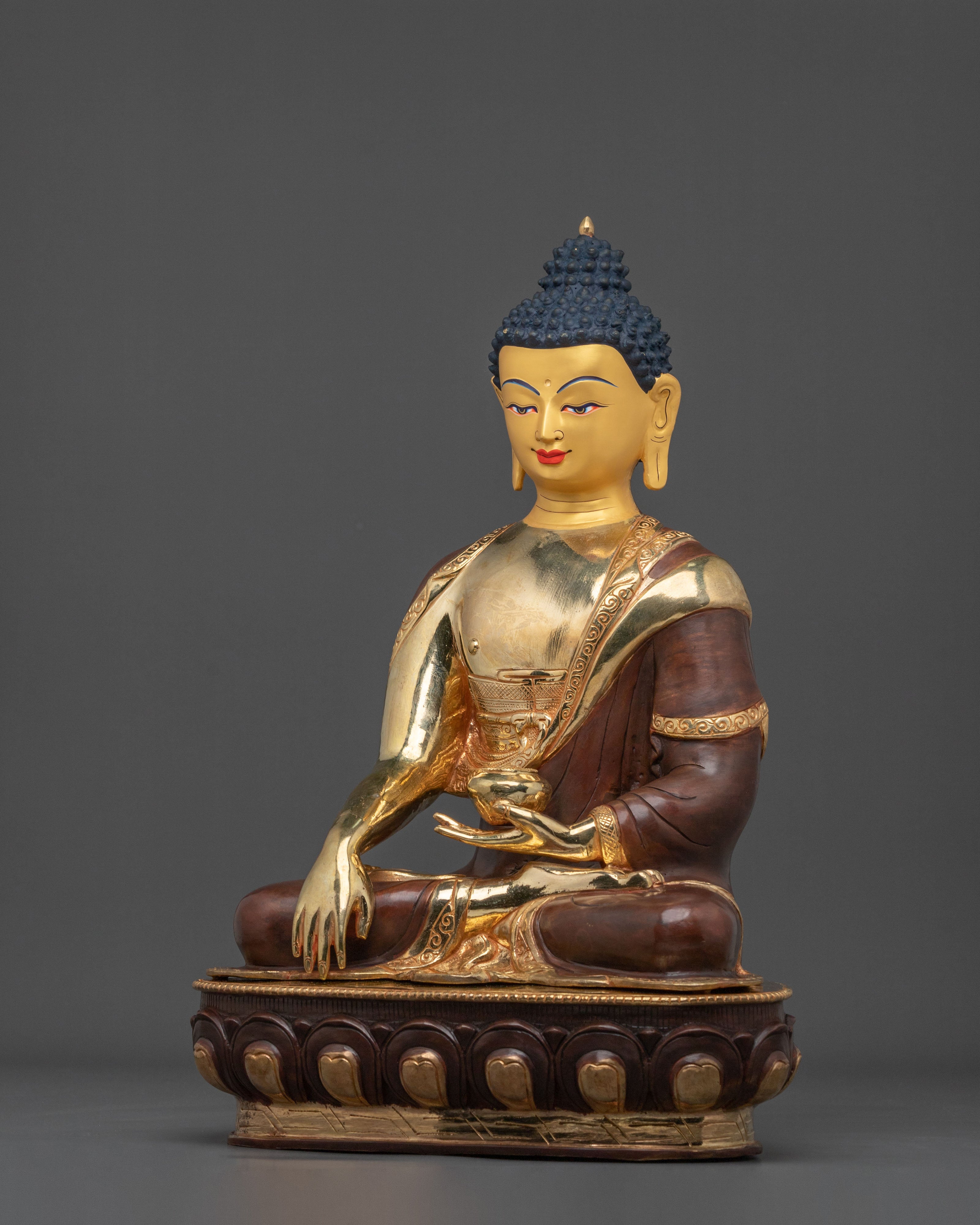 Sage Shakyamuni Buddha Sculpture | Gilded Copper Artistry