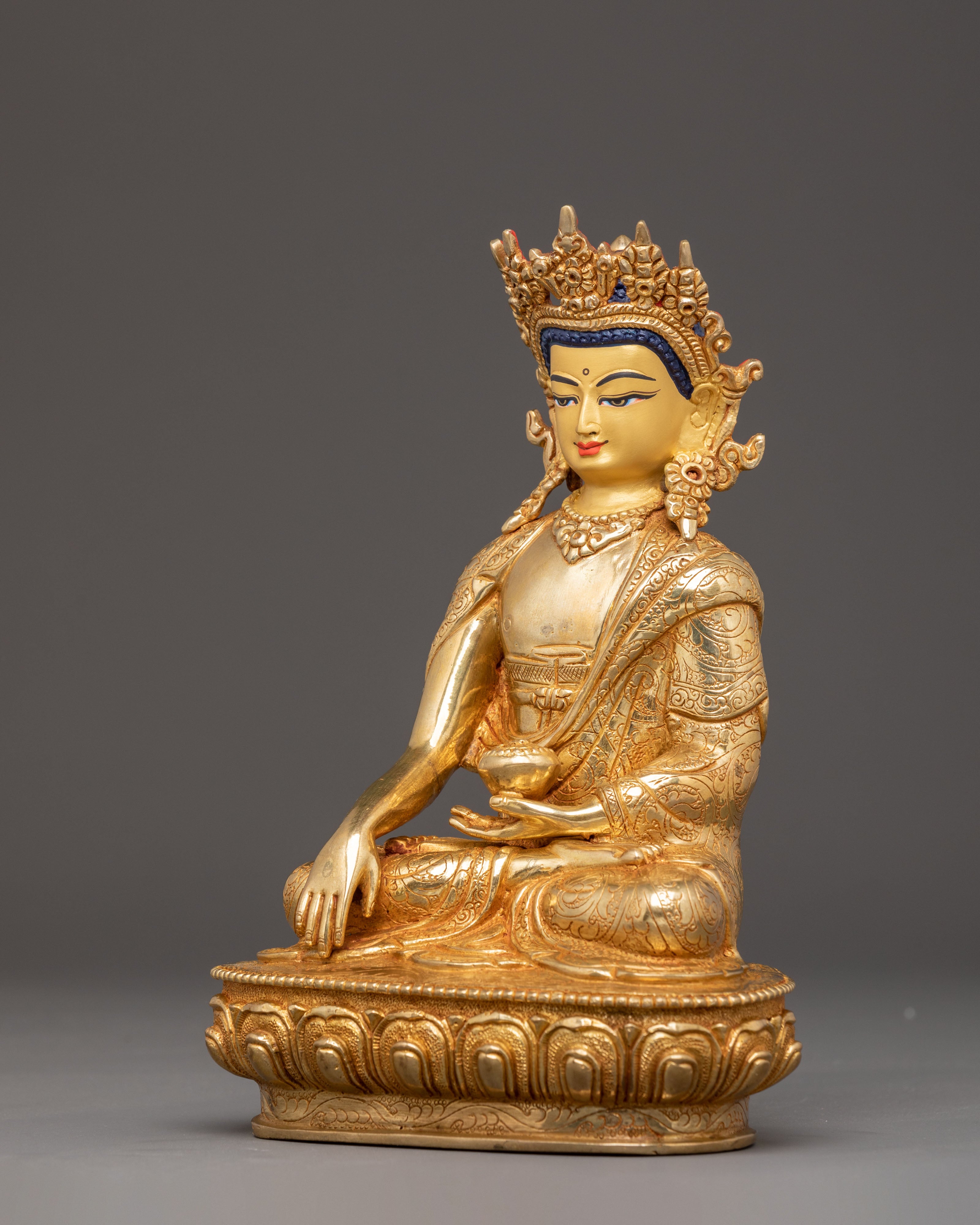 Crown Shakyamuni Buddha Handmade Sculpture | Enlightened Buddha