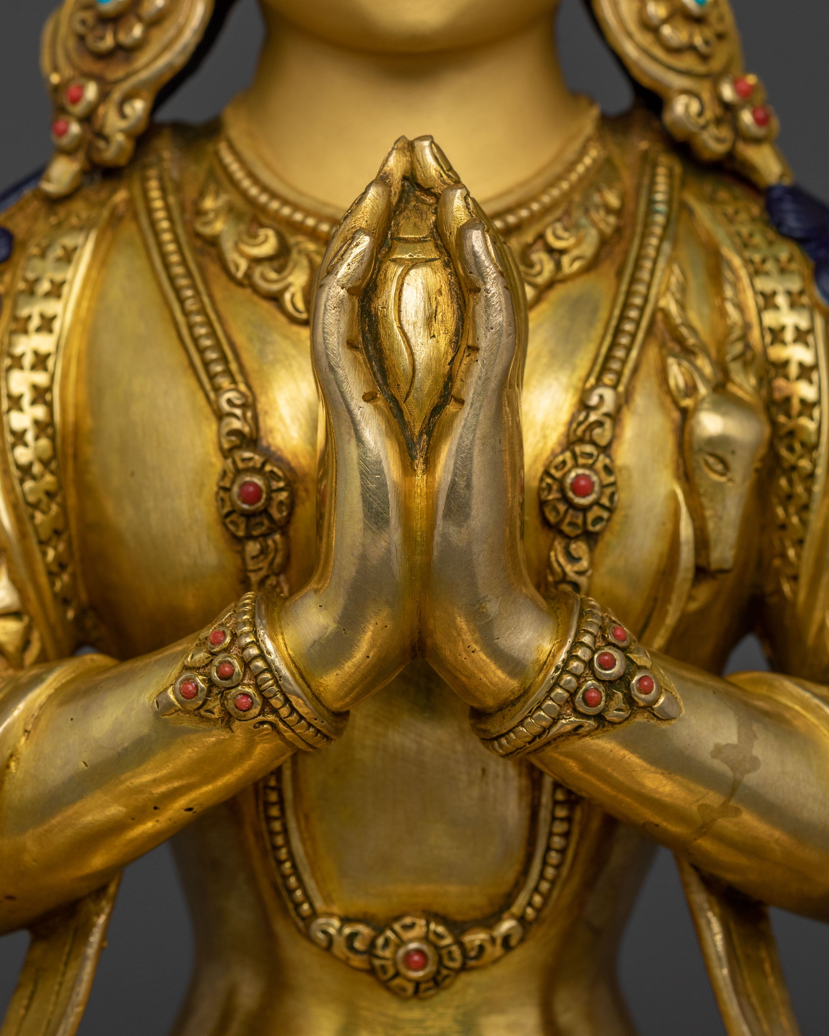 Handmade Chenrezig Golden Statue: Sacred Radiance
