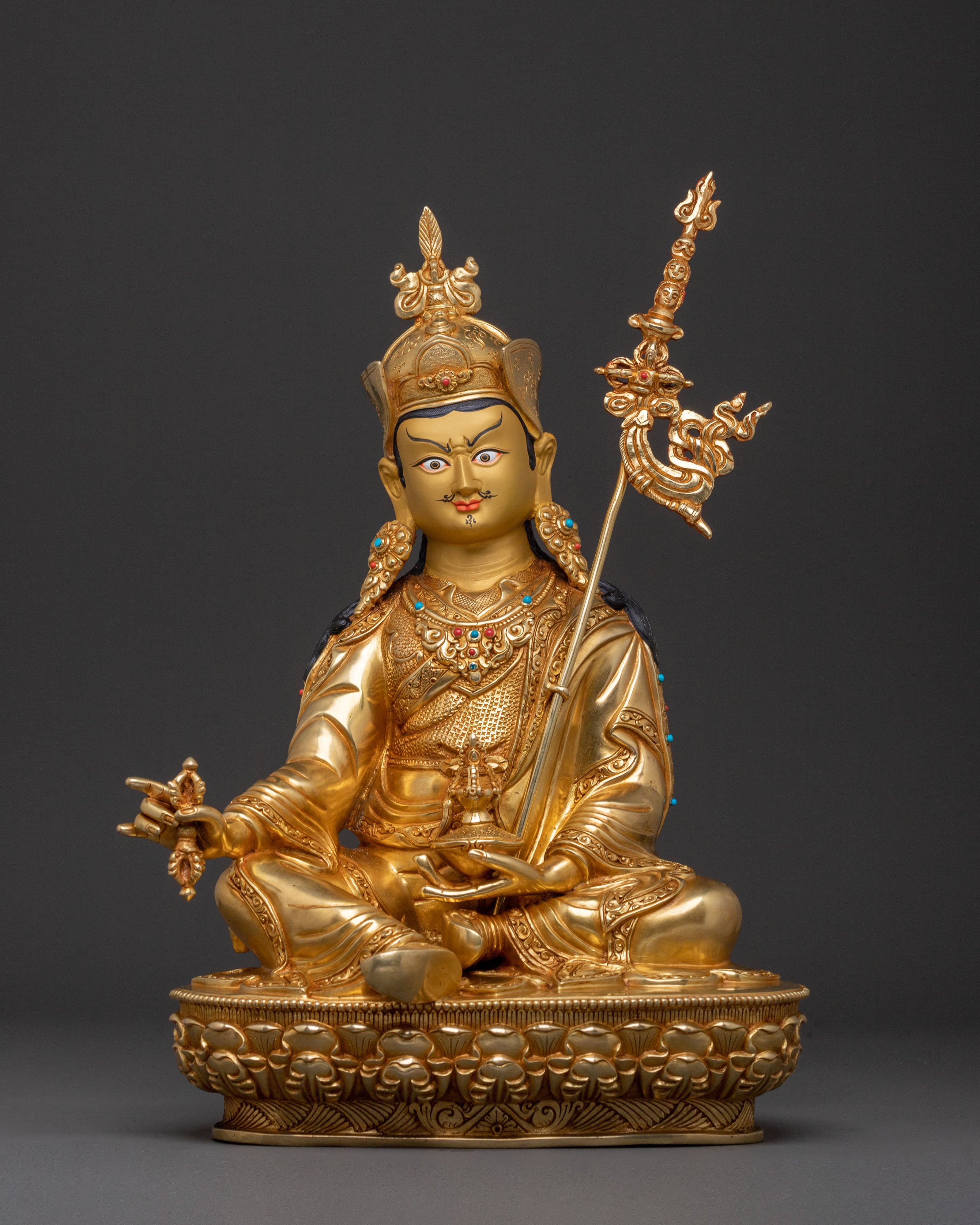 Guru Rinpoche Statue