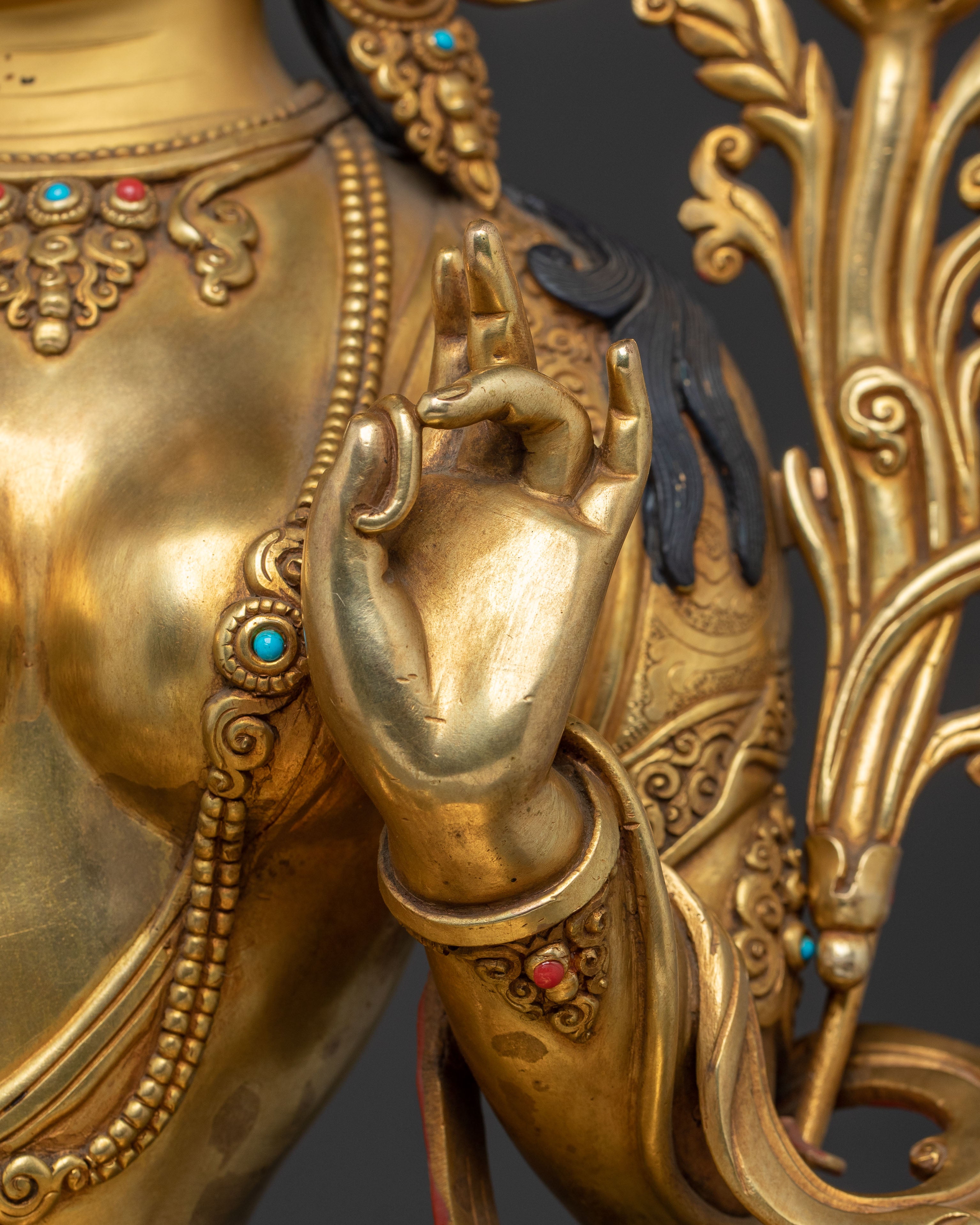 Sacred Green Tara Altar Statue – Hand-Gilded Copper
